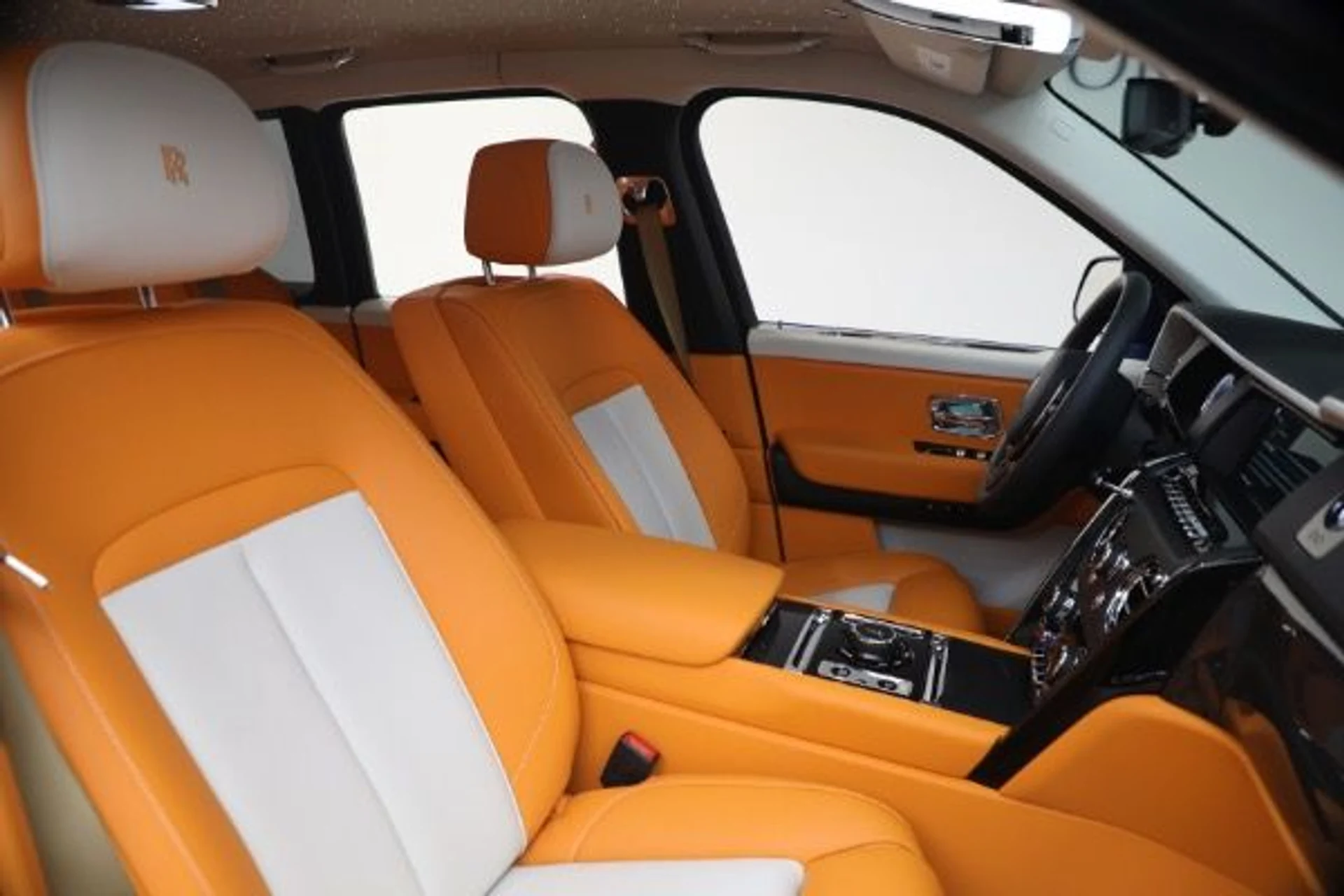 mph019_1885960100_Used_2023_Rolls_Royce_Black_Badge_Cullinan_865f821c97