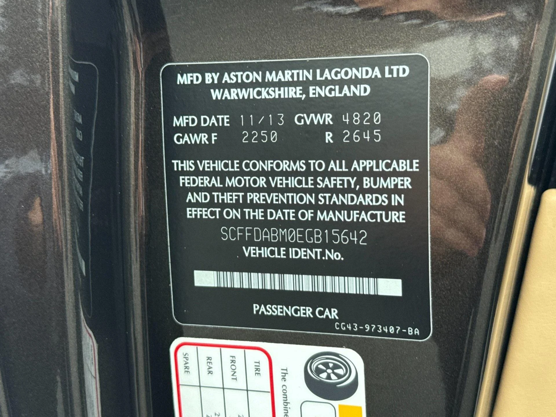 mph019_1890968379_Used_2014_Aston_Martin_DB_9_Volante_1769008602_9cb5e54cdb