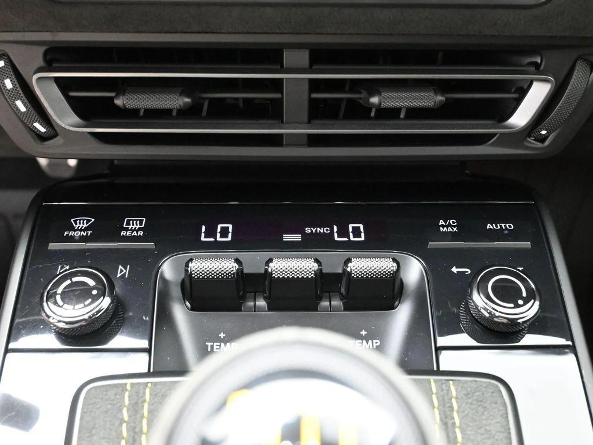 mph019_1893398912_dm_CE_4z9_L_Na5_Z_Bw_HA_0h15uf_VD_Tc_dbdb9924d0