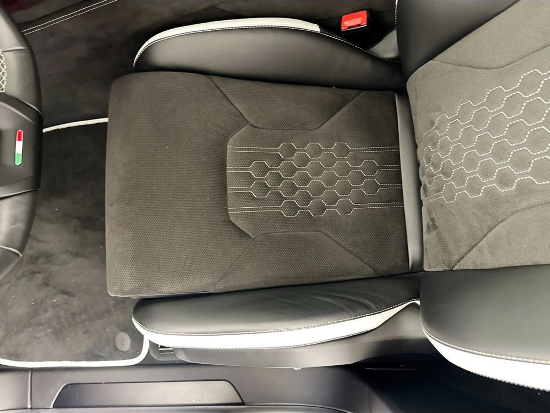 mph019_1894790395_c5d23eafc7946a644a762e42860bd195_7ec43ddf95