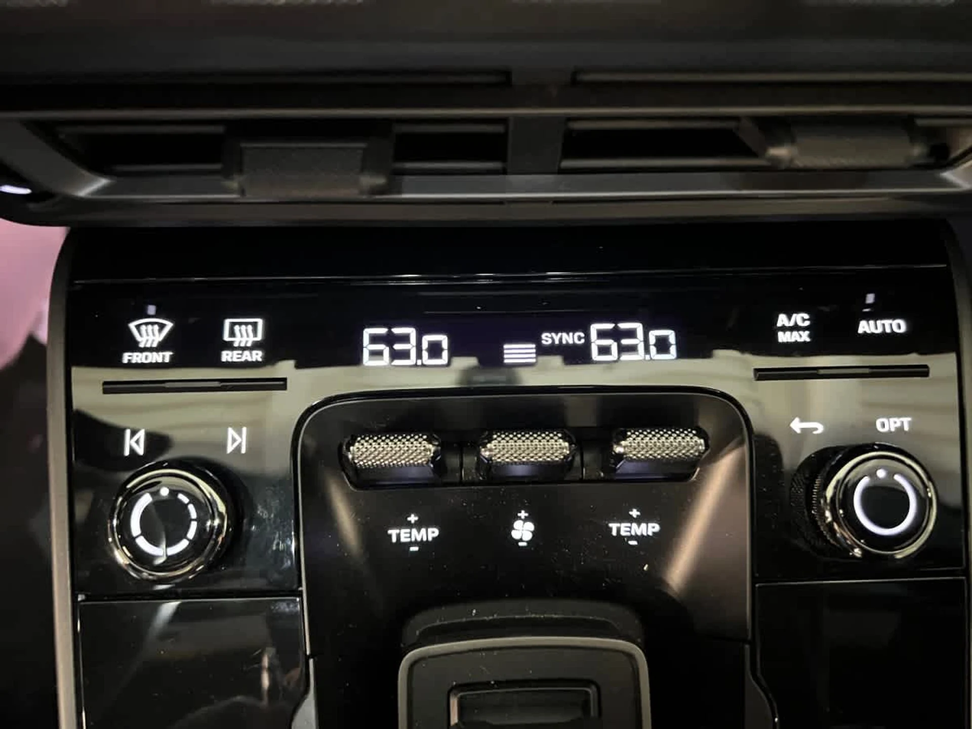 mph019_1895723038_d1f356d75ec0818b94f0369e75a9d860x_7c589e2362