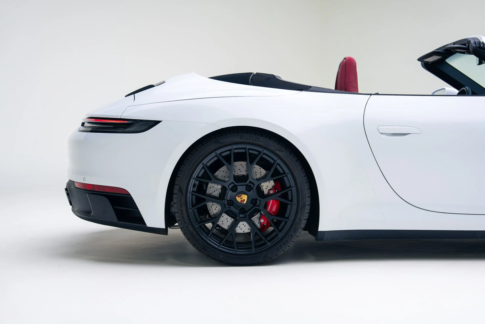 mph019_1900968281_Used_2022_Porsche_911_Carrera_4_GTS_1764979755_ae1887b665