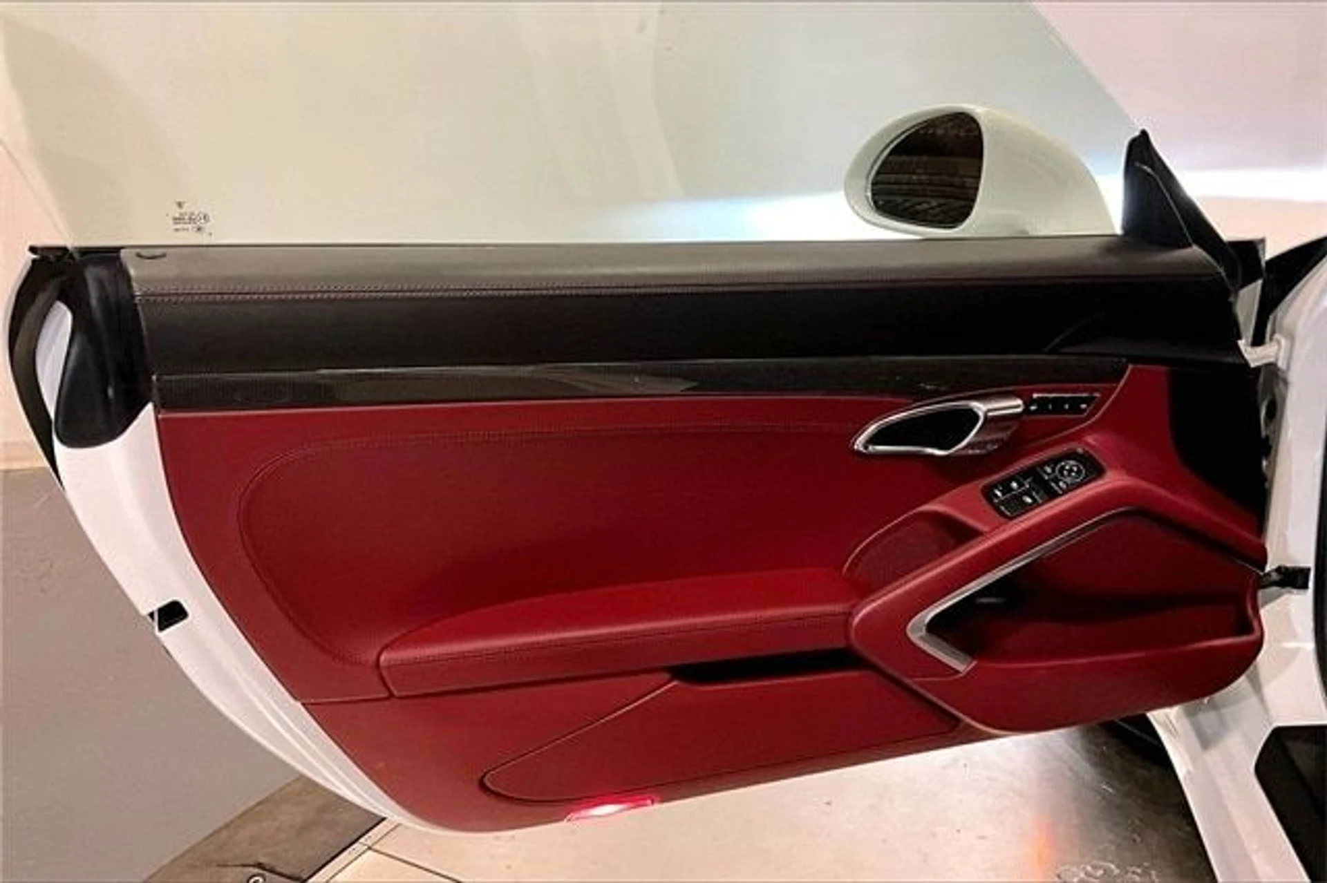 mph019_1911685204_aa17b935b40699111dd6c844881a8396x_0b156a4a60