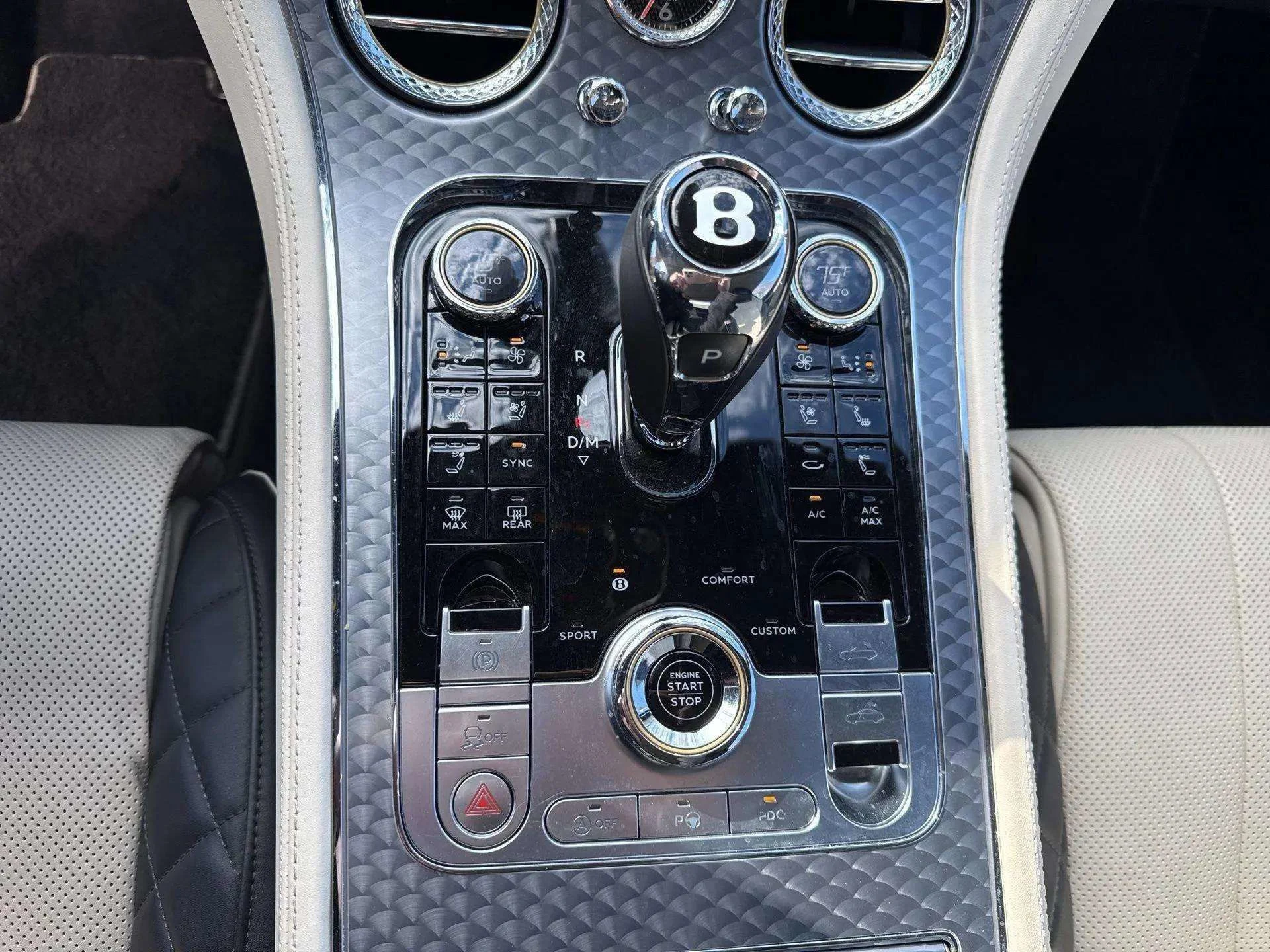 mph019_1914564184_0d97d37281234bc3ab0f7f0eddf6f9d6_e4465a4452