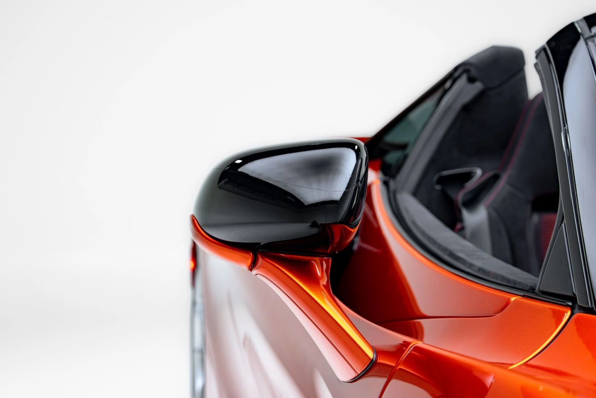 mph019_1915869862_Used_2024_Mc_Laren_750_S_Spider_1776888165_3e77f89501