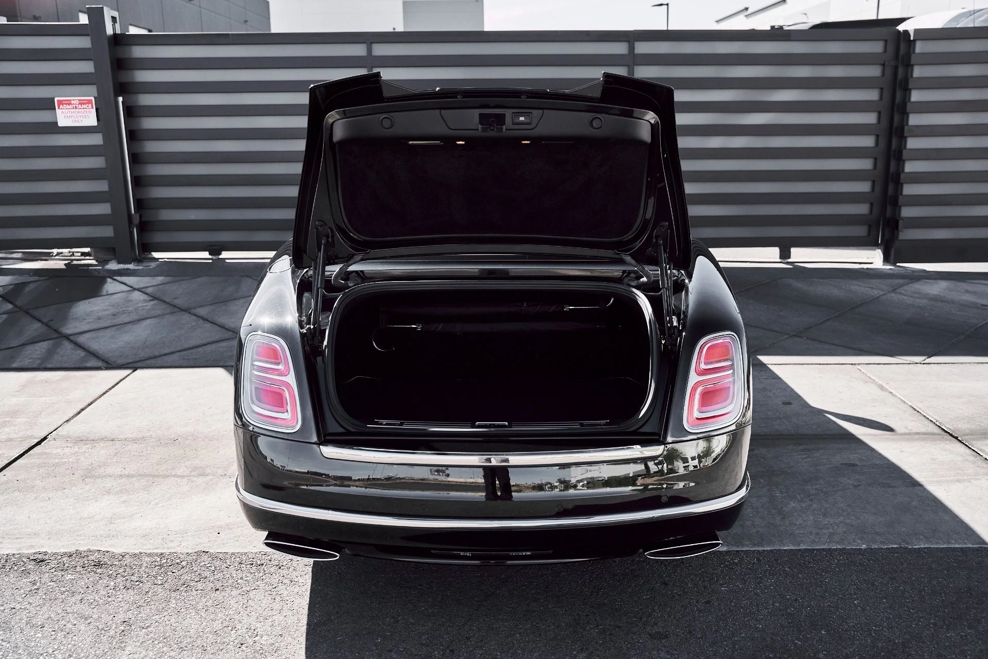 mph019_1919168438_Used_2019_Bentley_Mulsanne_Base_1773861346_8d296b7fd9