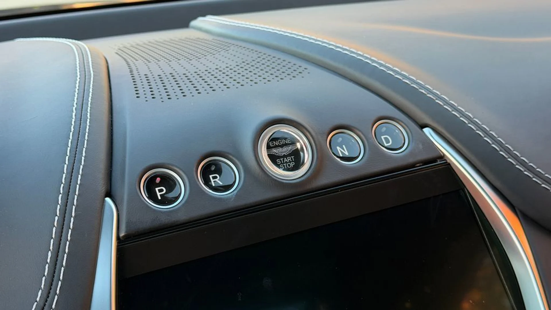 mph019_1939390559_ff661af6aa764faba9d899df314c73f8_5379d48900