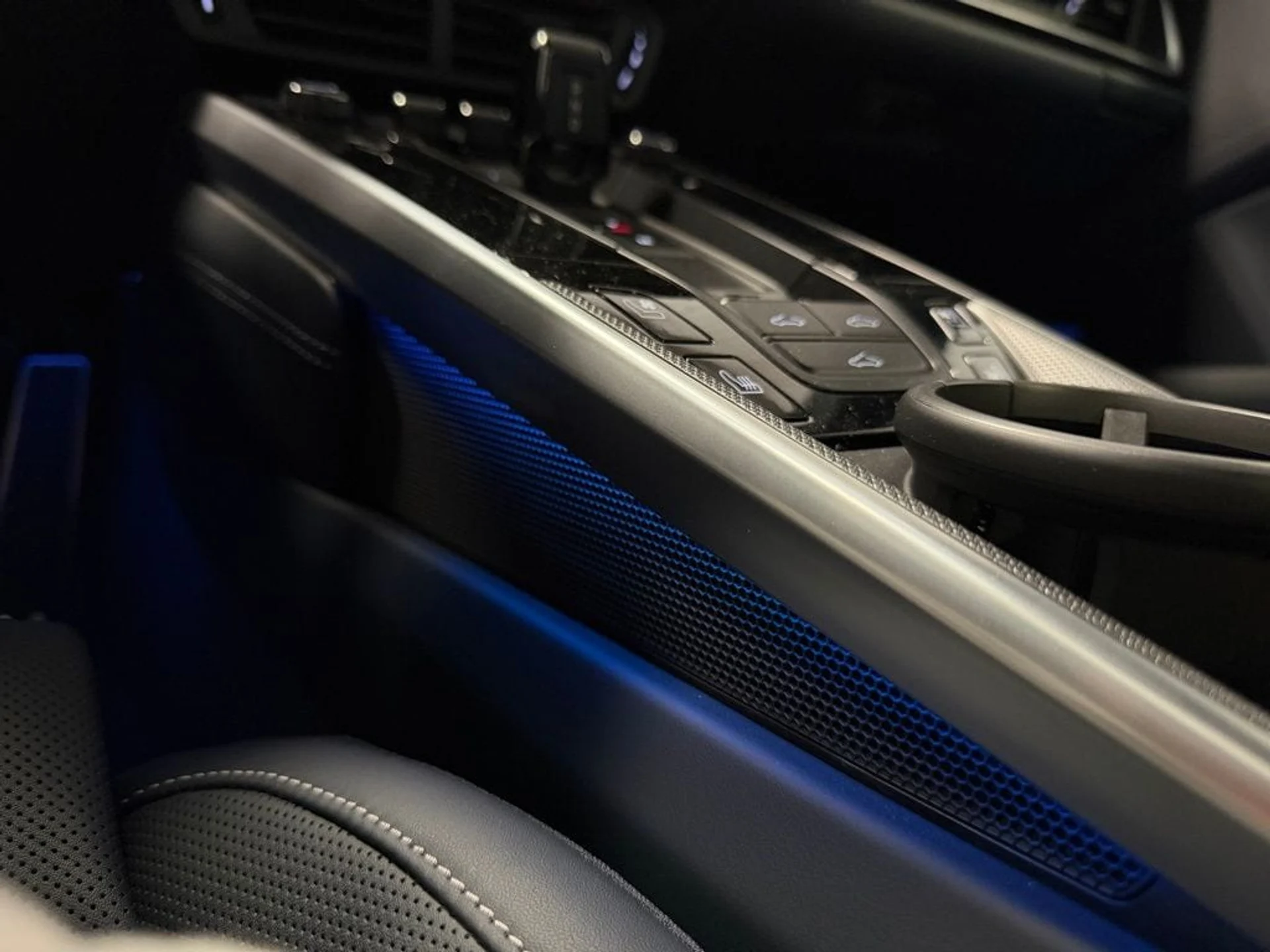 mph019_1943275879_01629986b1070df66c64f85f876fbd0cx_0c4f4b220e