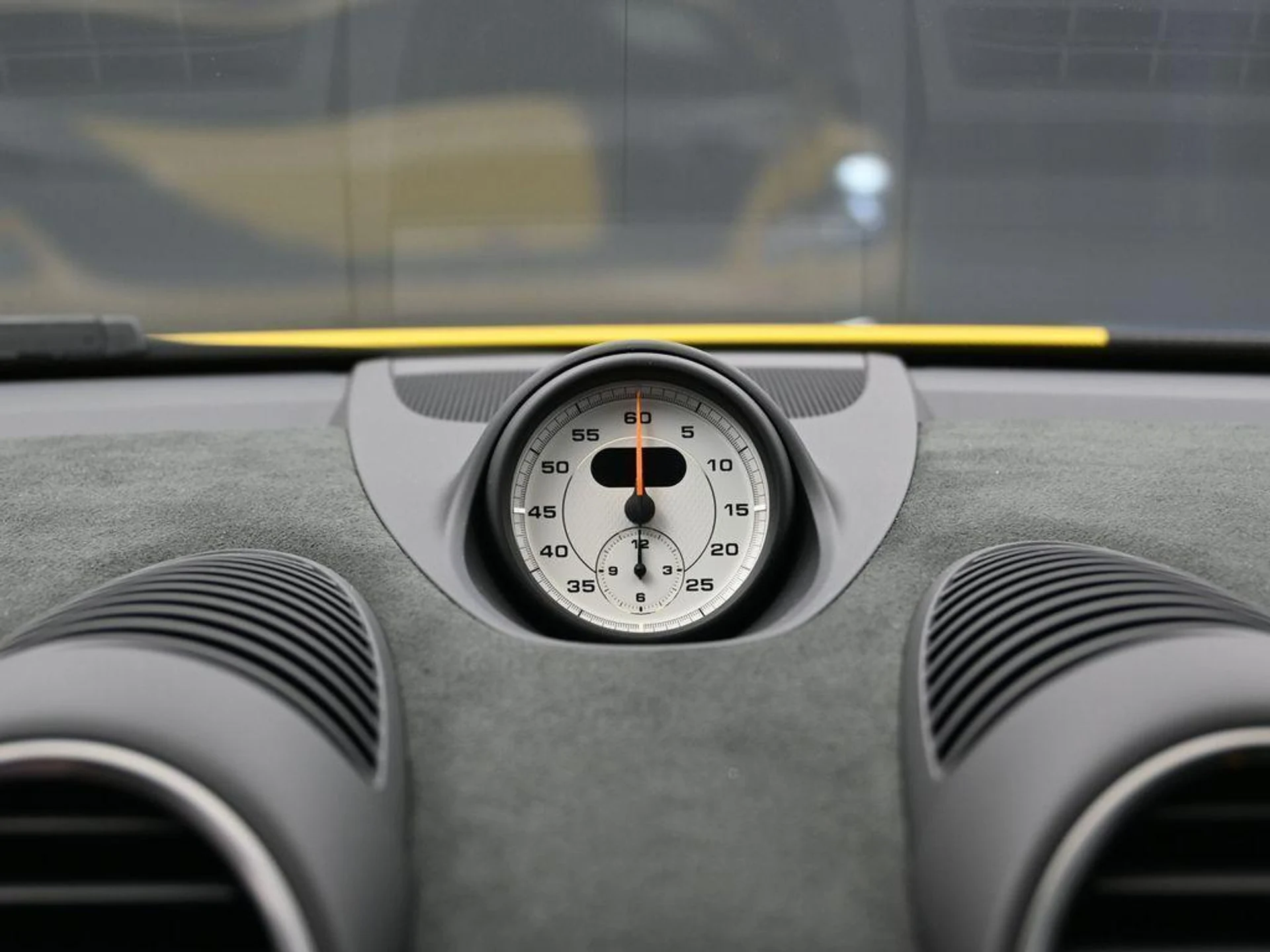 mph019_1947383224_qs4_Nij_L0_CX_5w_C_Fo_NA_Icstfn0_R5_Y_c4c5890a95