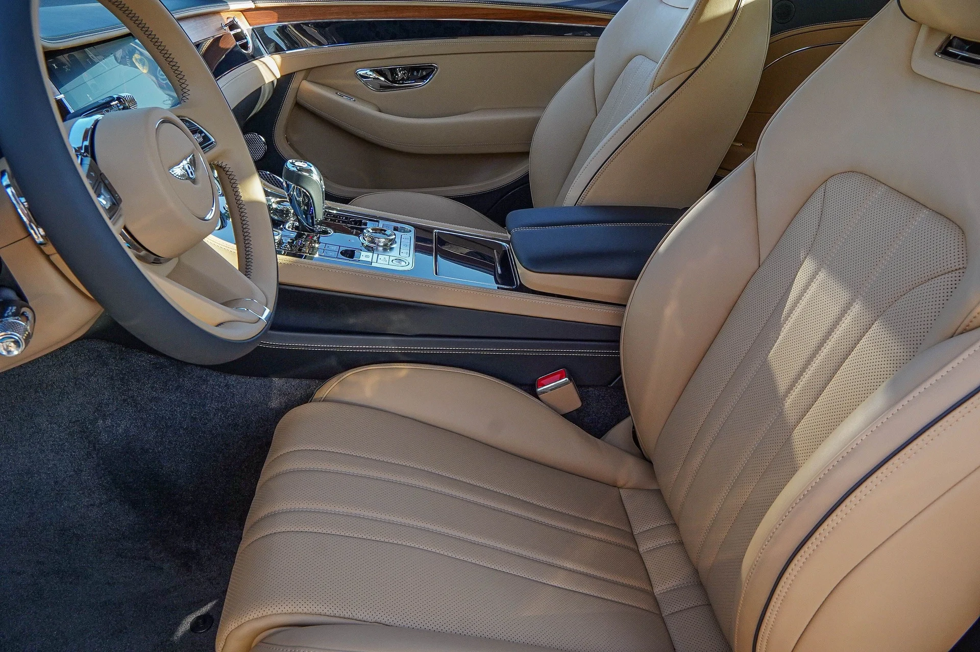 mph019_1948210016_Hi_Tech_Luxury_Imports_LLC_SCBDP_4_ZG_6_TC_025074_image_19_15c5a44f94