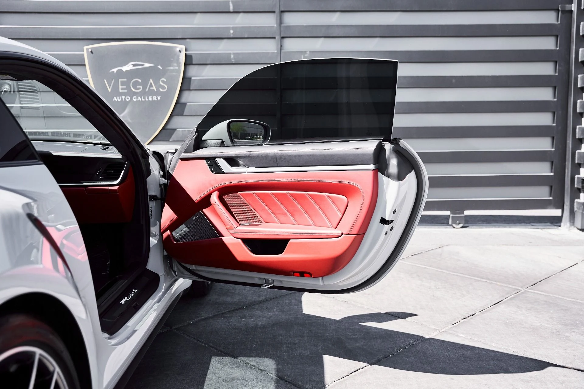 mph019_1953261587_Used_2021_Porsche_911_Turbo_S_1773797027_ae0918c232