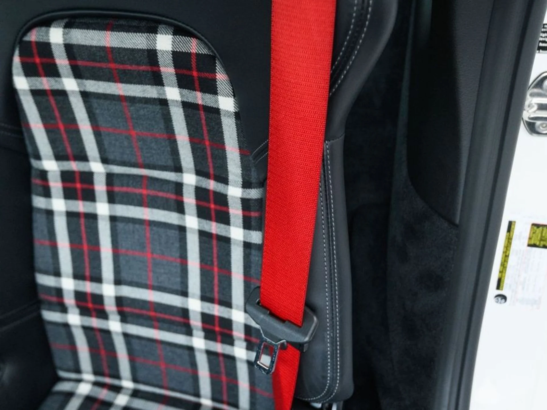 mph019_1954154817_dcf5f7a1_7604_489c_8d53_c72d34bc76d7_15e9baaaea