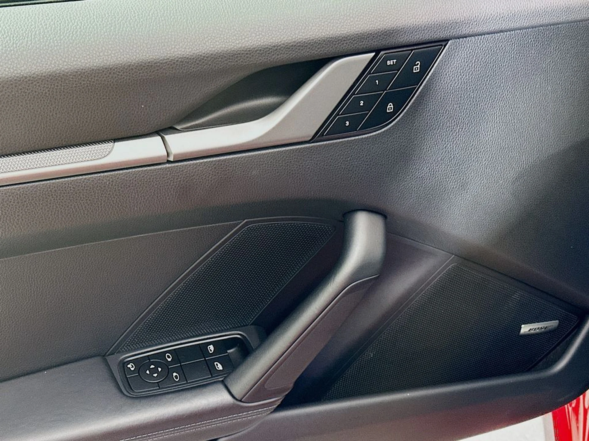 mph019_1958467364_f4a4296fdd3773ce8fb518414a985b49x_e4f37e8375