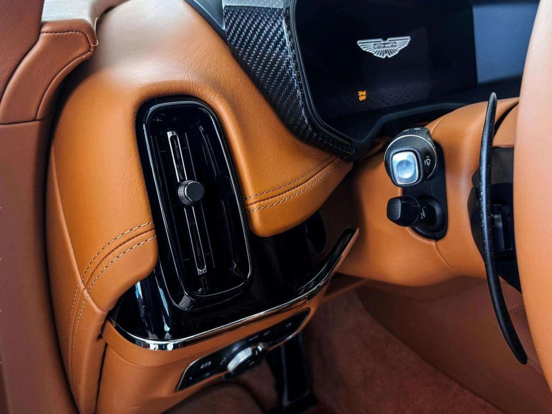 mph019_1962895281_6nx2_L8a_Yz_Fsxw_Dw_SY_0e_Et_Ujs_Mc_1bb10ff83d