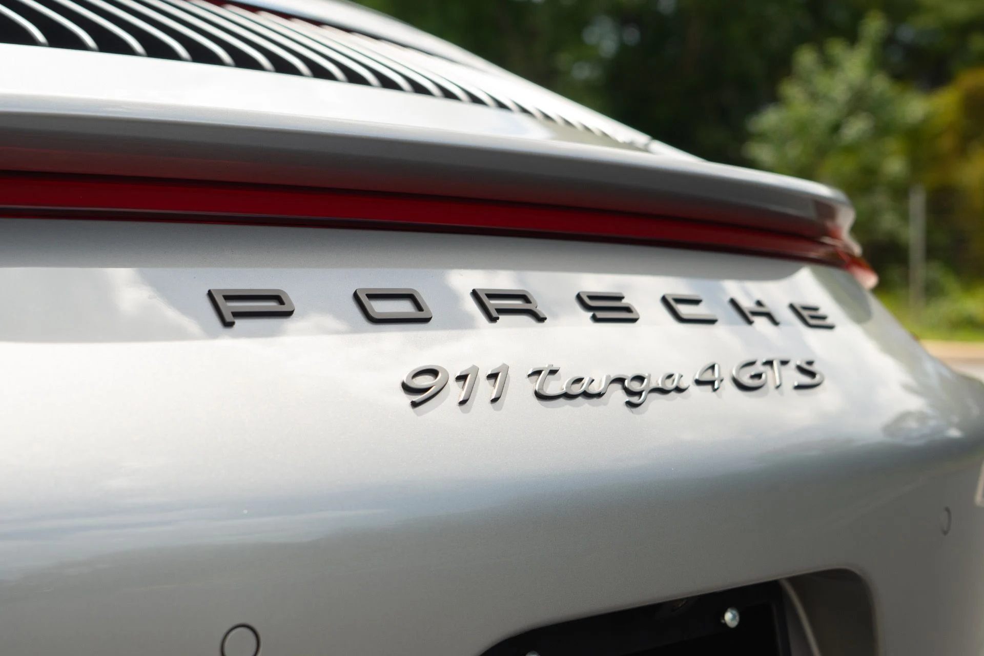 mph019_1965514196_Used_2019_Porsche_911_Targa_4_GTS_1756154089_e897f3d2a6