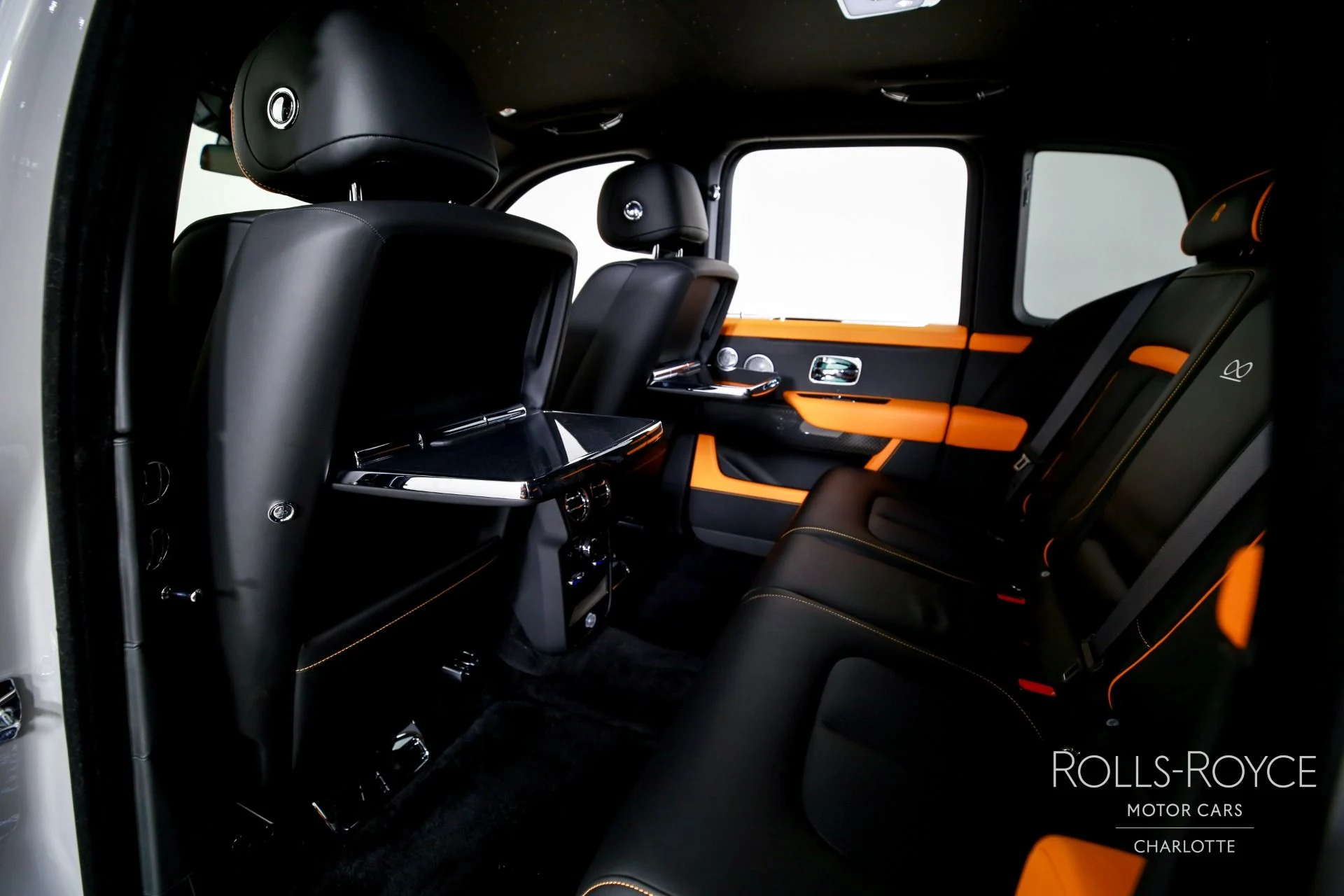 mph019_197100869_Used_2026_Rolls_Royce_Black_Badge_Cullinan_1771362063_dff8c6cfb5