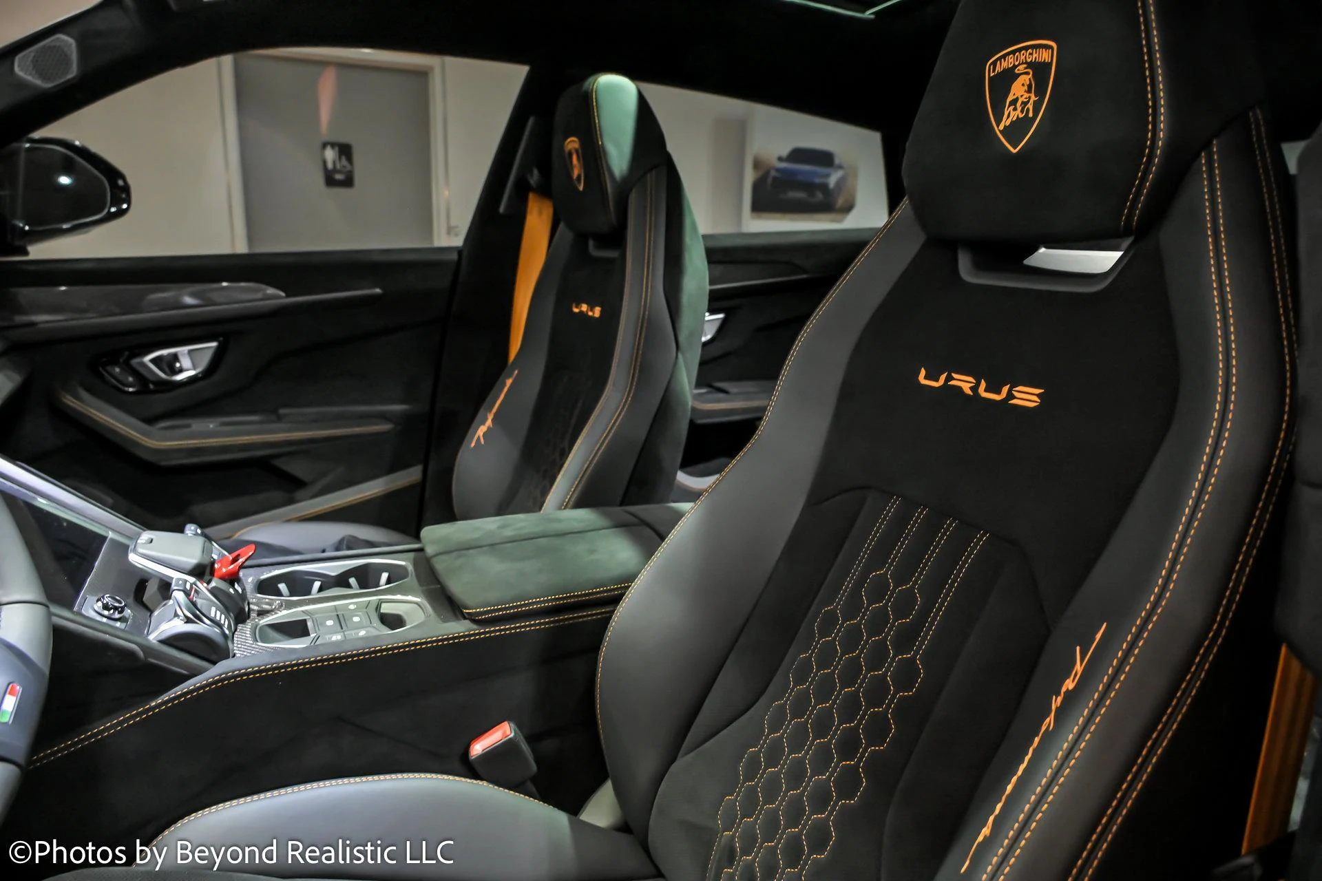 mph019_1980793983_Used_2024_Lamborghini_Urus_Performante_1765964555_6fdd860345