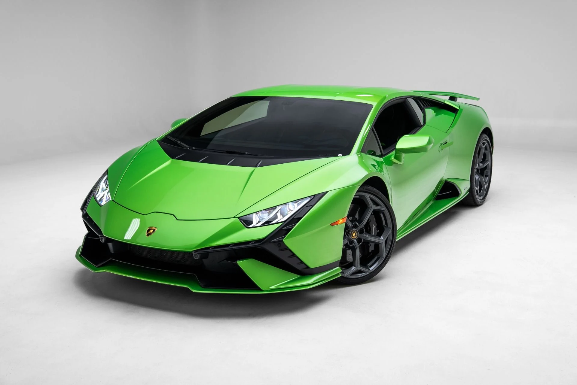 mph019_1981861465_Used_2023_Lamborghini_Huracan_Tecnica_1775770975_f70e2d566a