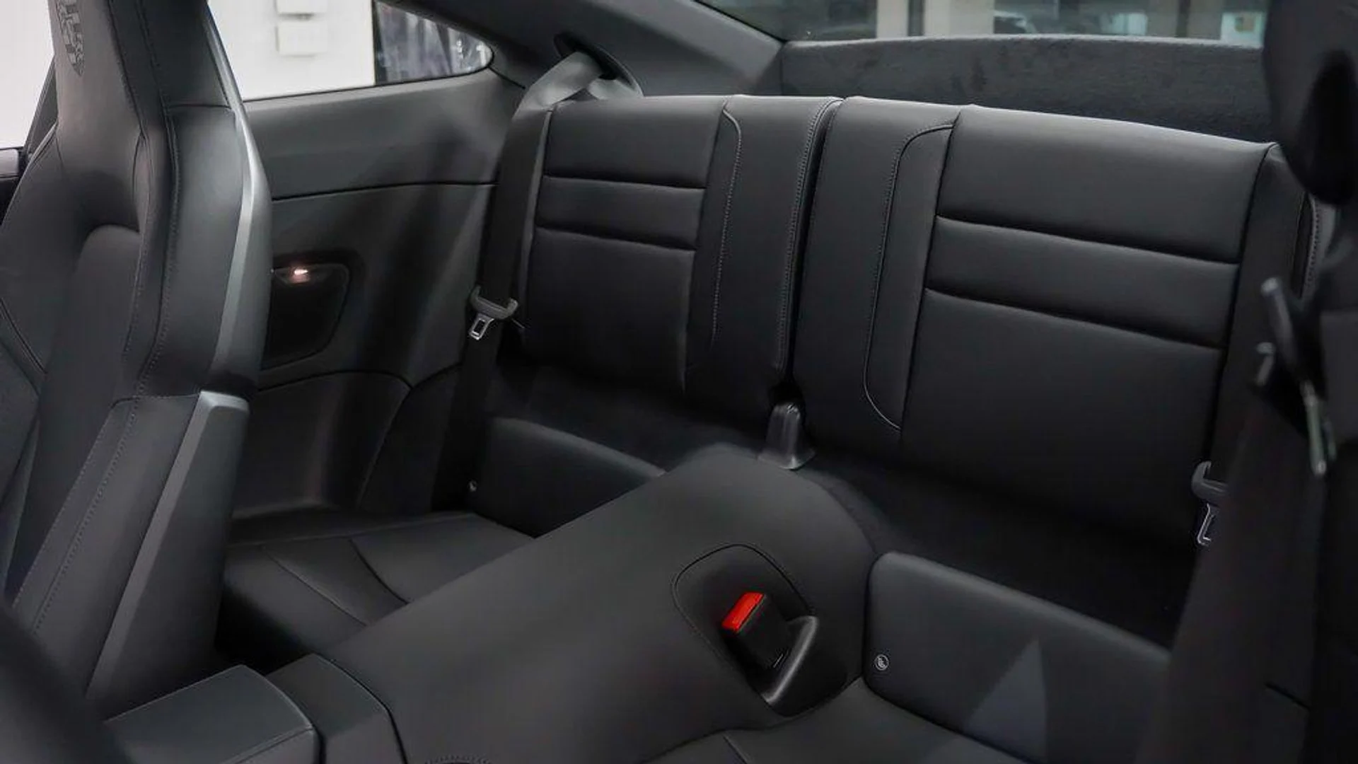 mph019_1982362866_v_Agm_A7_FYJ_Xj_H9073_Xfd_YY_7gr_HNQ_5c27cf0a61