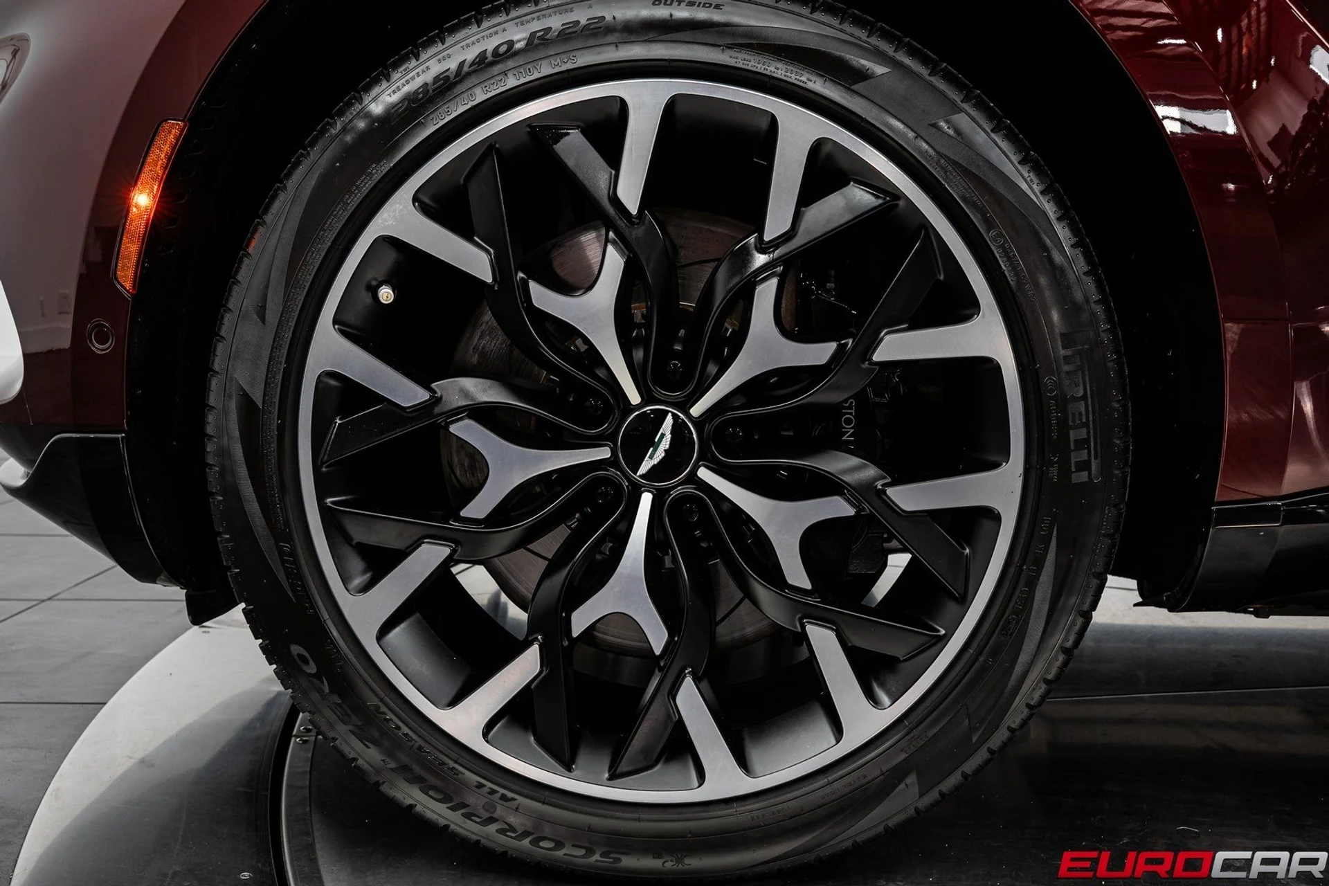 mph019_1983476039_image_20_4fbfb6a397