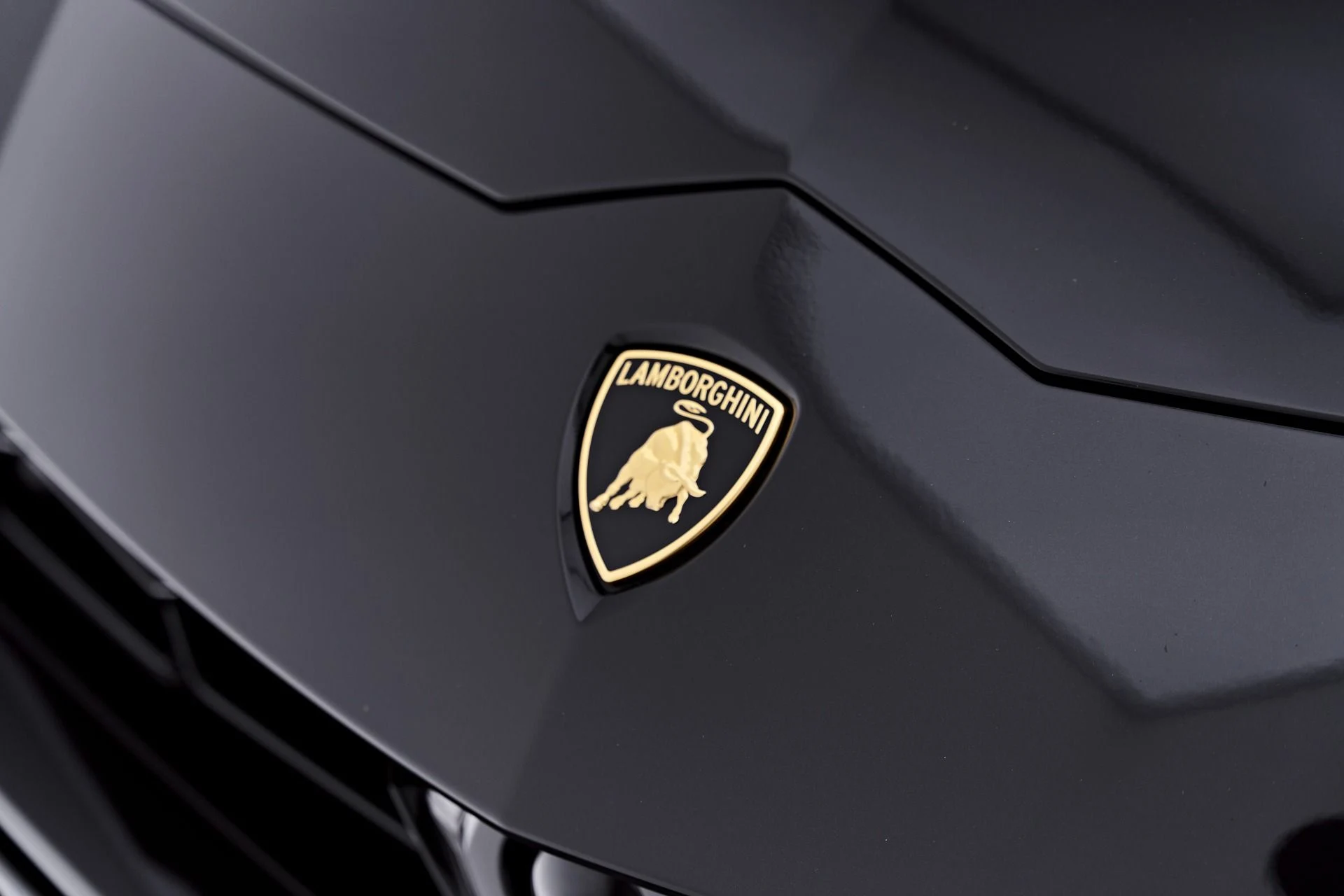 mph019_1986400915_Used_2022_Lamborghini_Urus_Base_1785209674_2dec772907