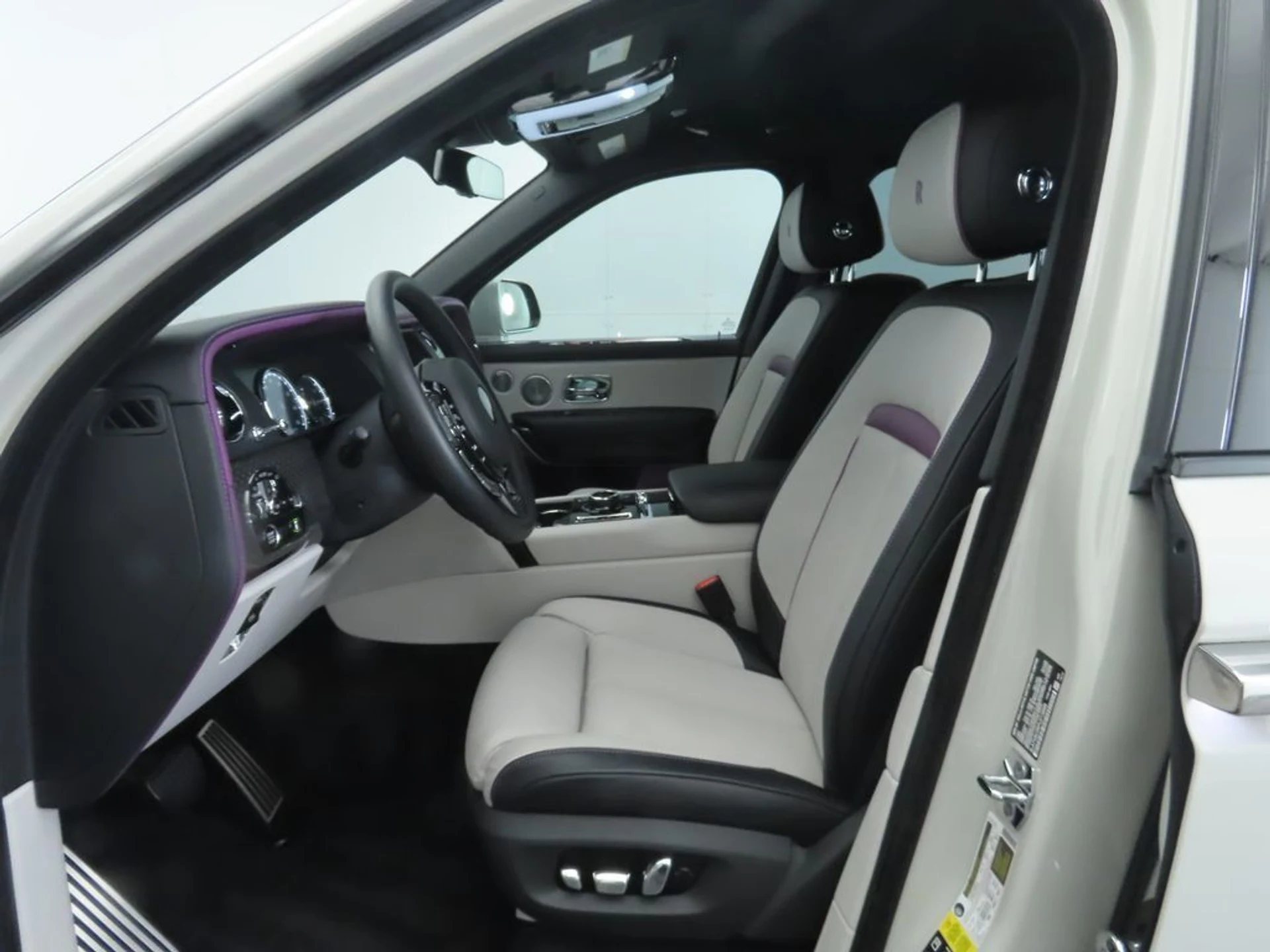 mph019_1989372193_used_2023_rolls_royce_cullinan_blackbadgesportutility_8119_22957248_20_1024_800263ebcf