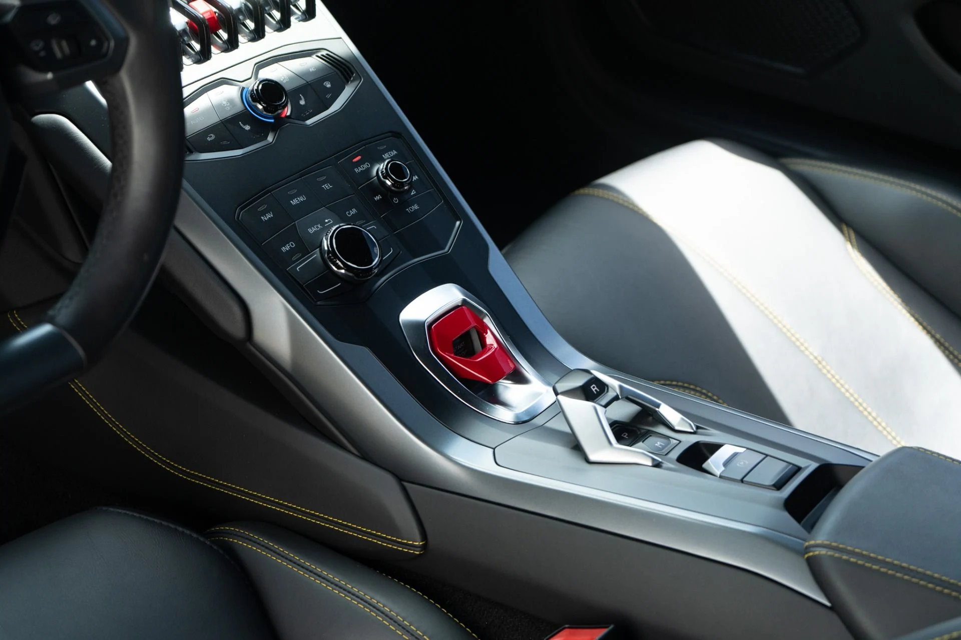 mph019_1991123957_Used_2015_Lamborghini_Huracan_LP_610_4_1779833473_817de56506