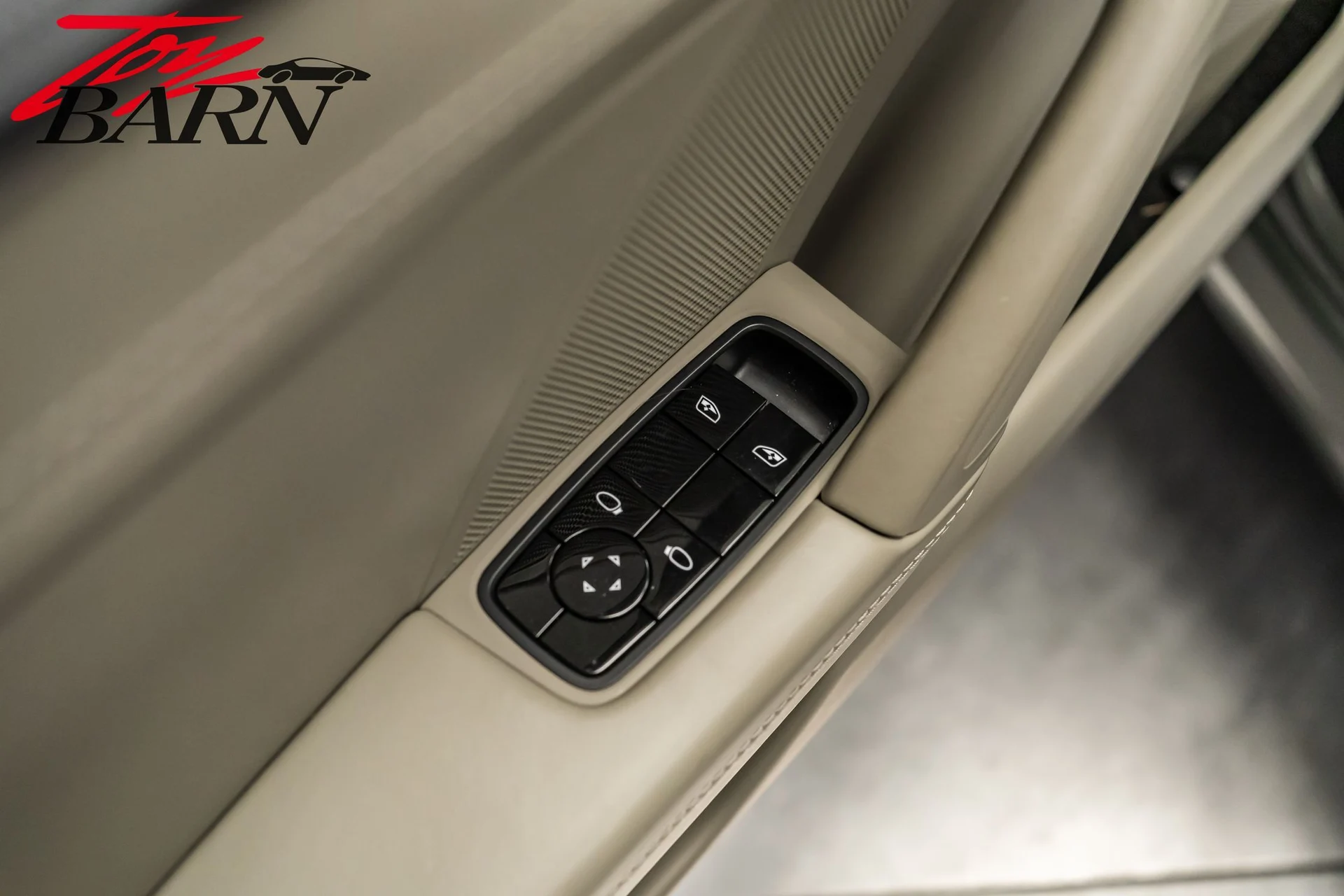 mph019_1995339967_a6273b38799c5715451770a20f23ffacx_d56f9b004b