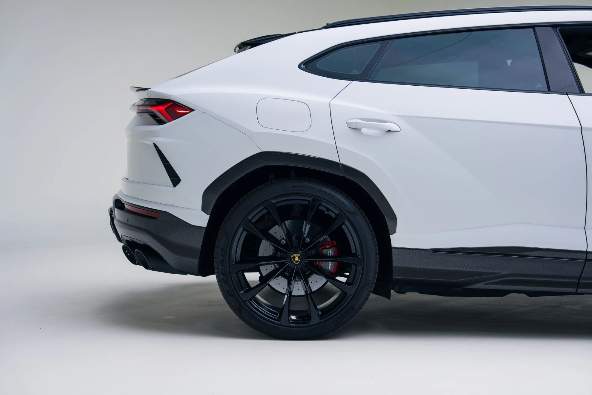 mph019_1997693798_Used_2022_Lamborghini_Urus_1764978399_db34f45987