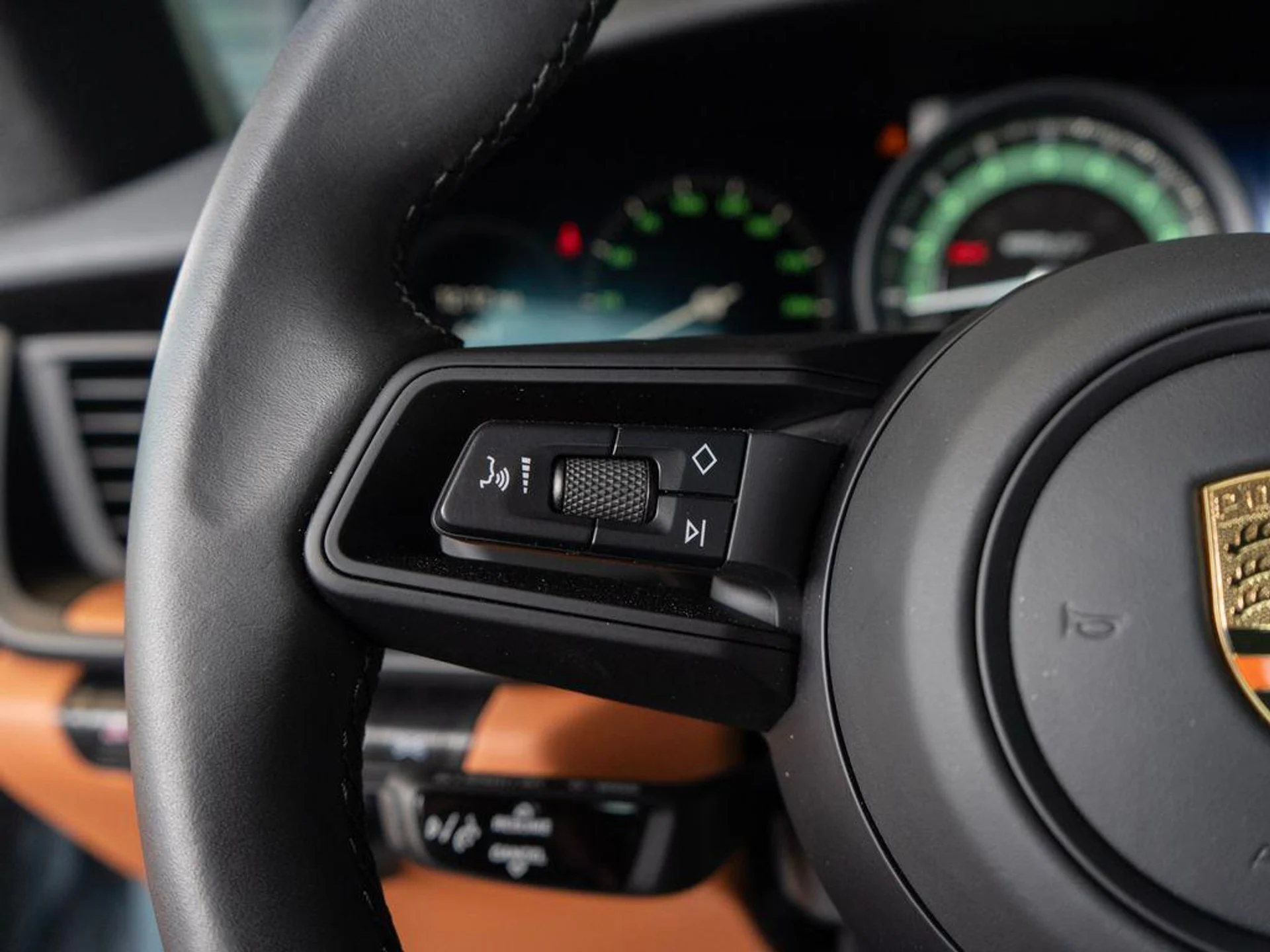 mph019_1999227470_7_DQJ_9_QABL_3_M_Wjgfp9f_K6_Ey_VFY_Wk_f74601b36b