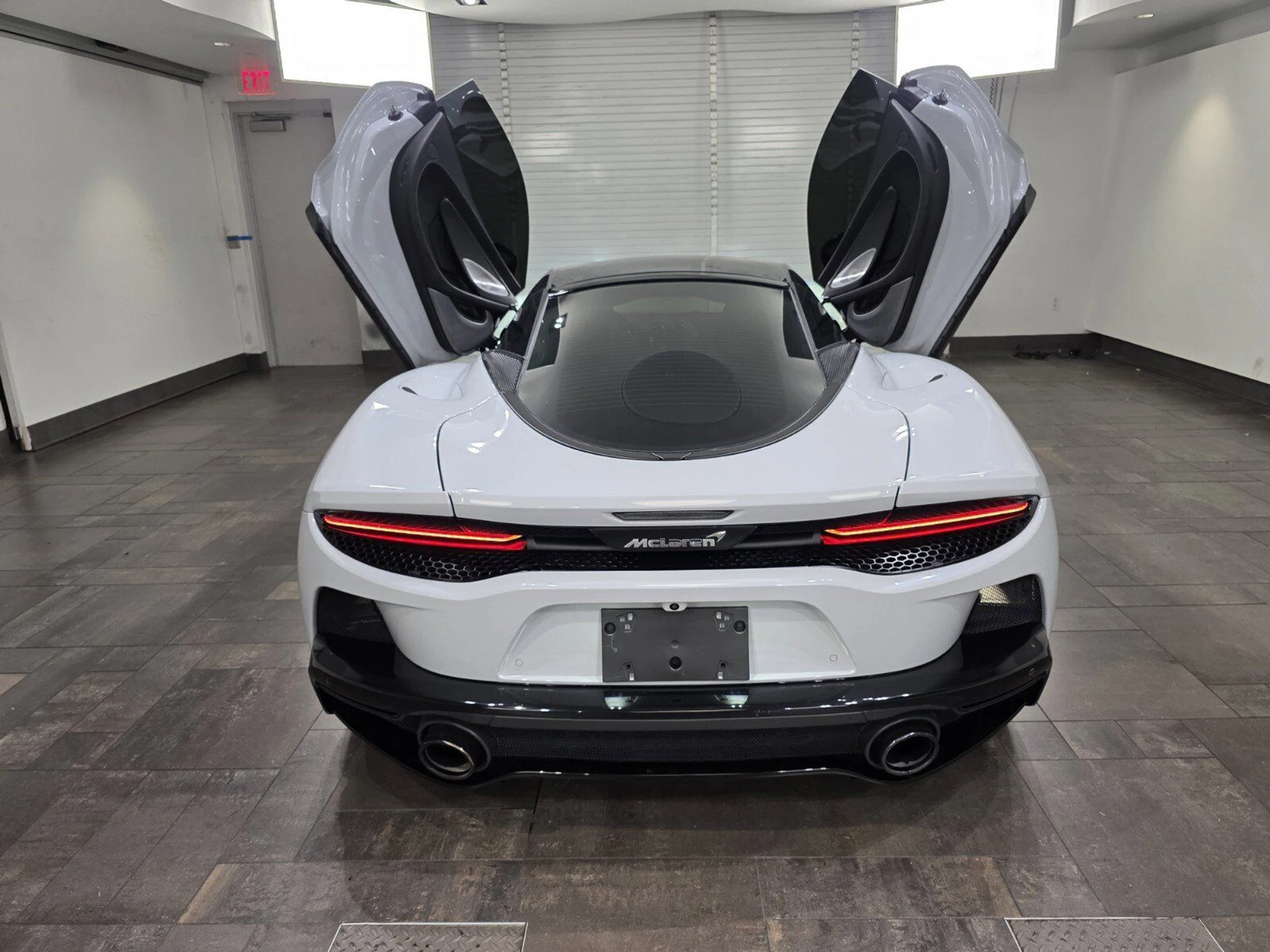 mph019_2005414377_f608bd192ea37c25a53417ac127b024a_0d890e8509