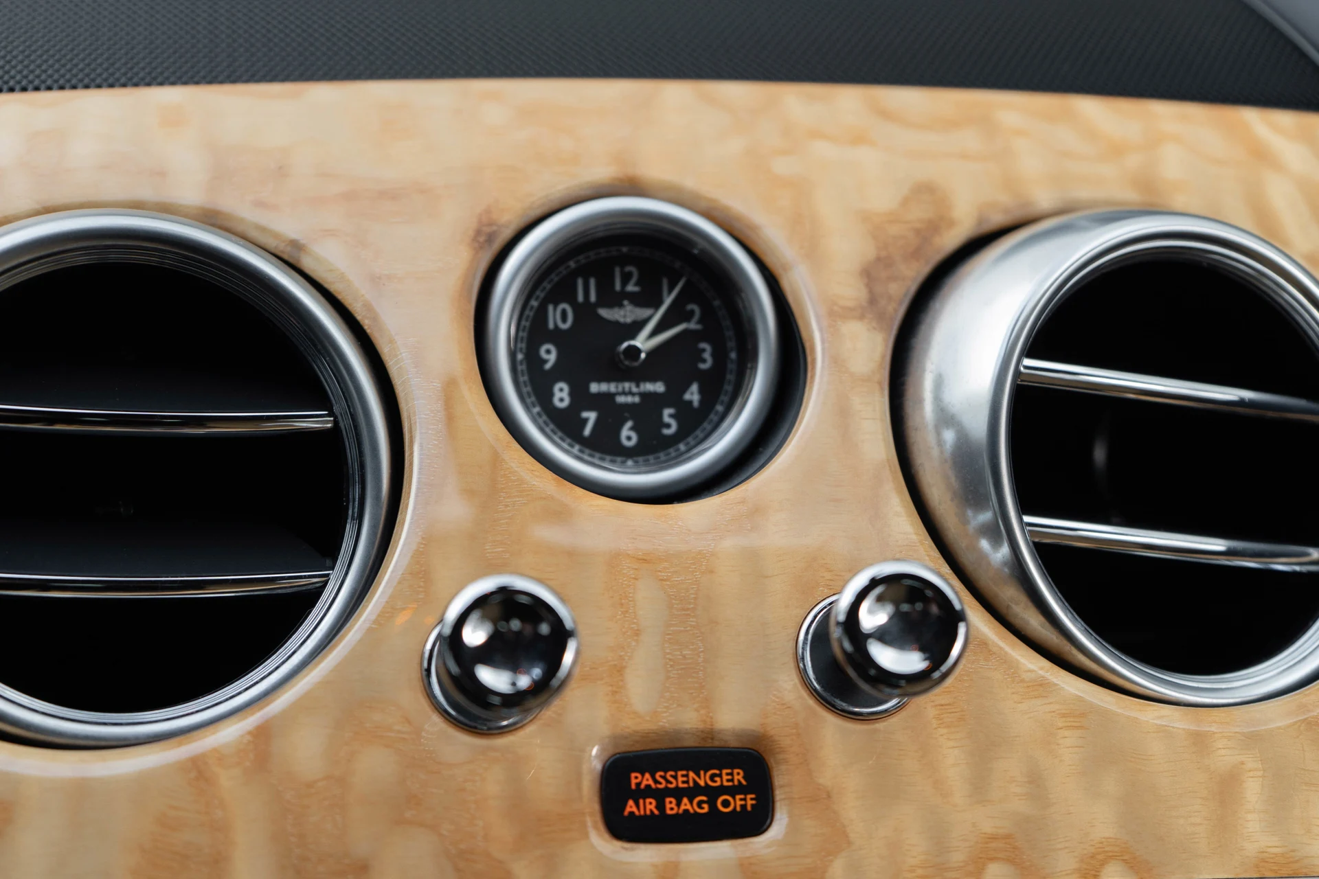 mph019_2005937649_20_1dfea4228d