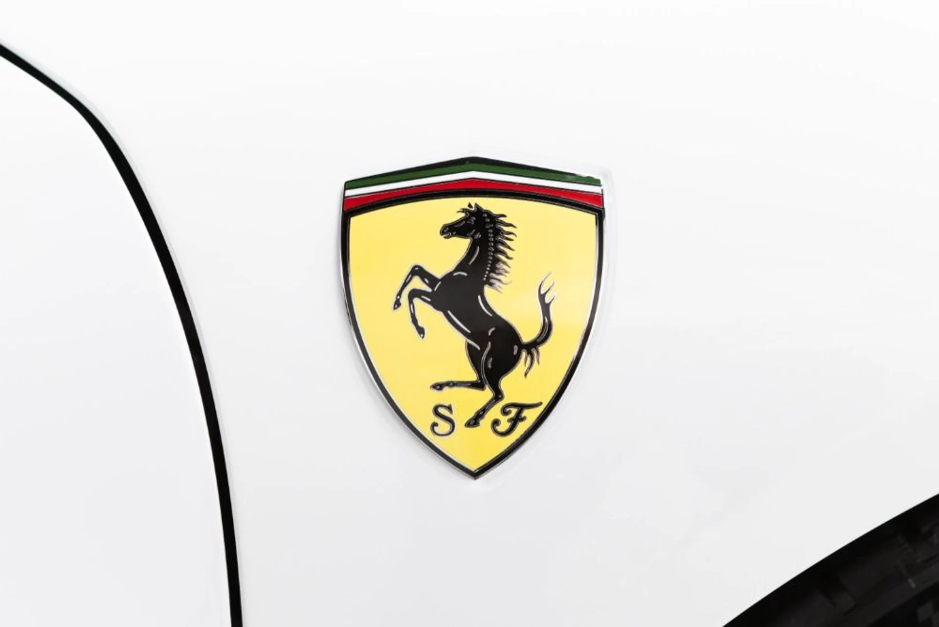 mph019_2014187317_Used_2024_Ferrari_296_GTB_b4c623212a