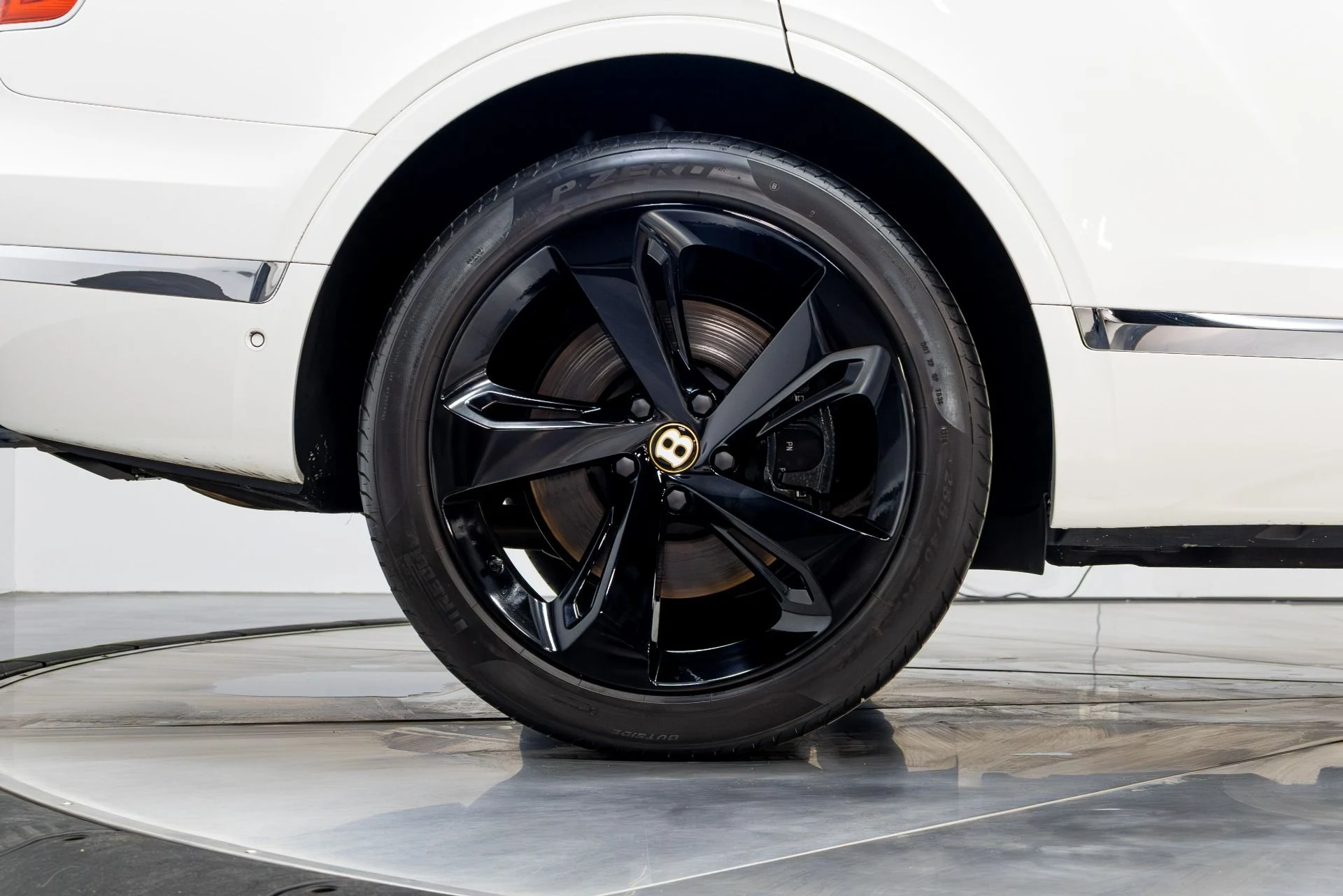 mph019_2022121932_Used_2020_Bentley_Bentayga_V8_1774292202_a03b41ce35