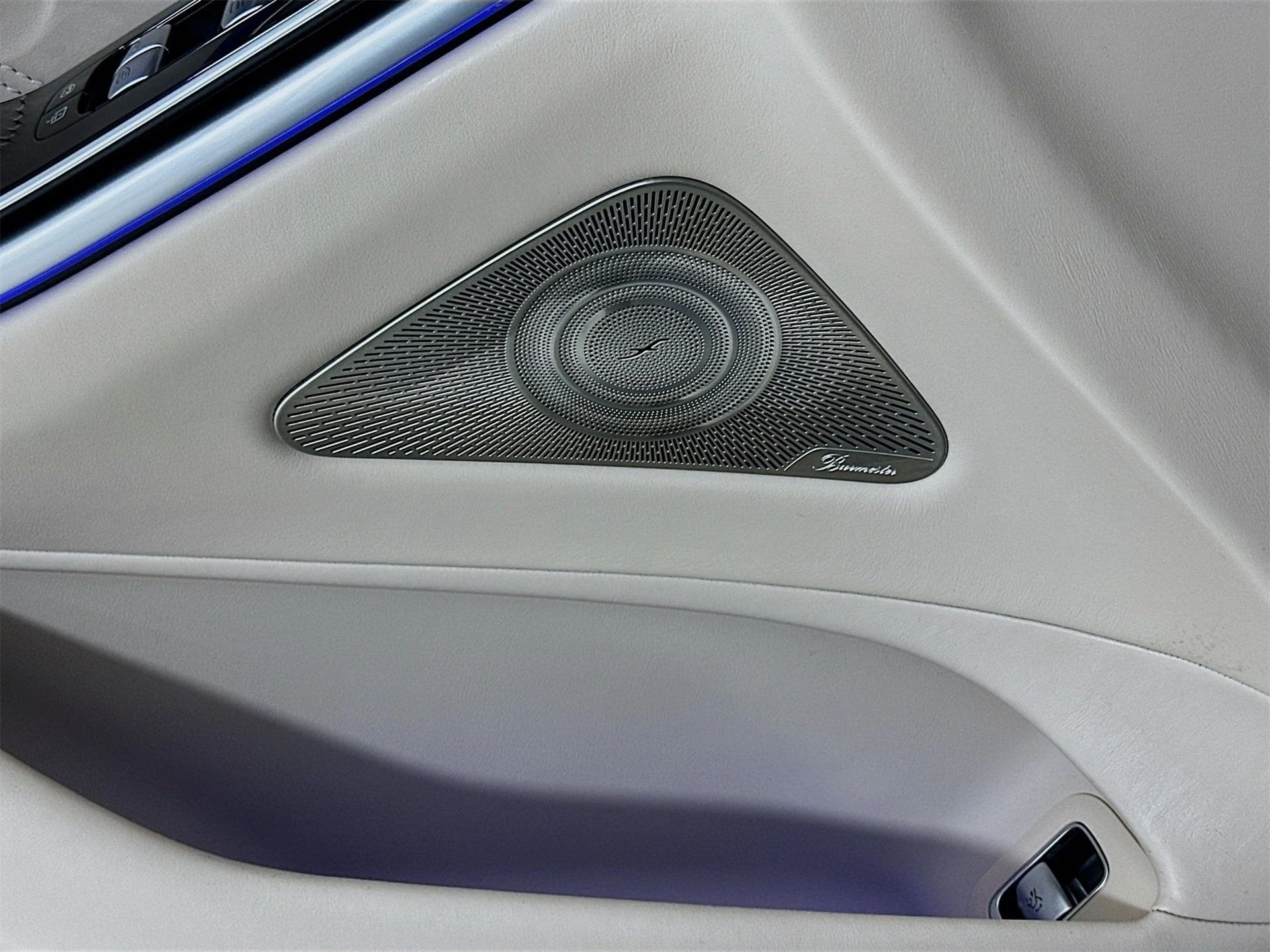 mph019_2022579852_10b5d186b76ad93bb4da211b0cd2ca63x_9feac9d426