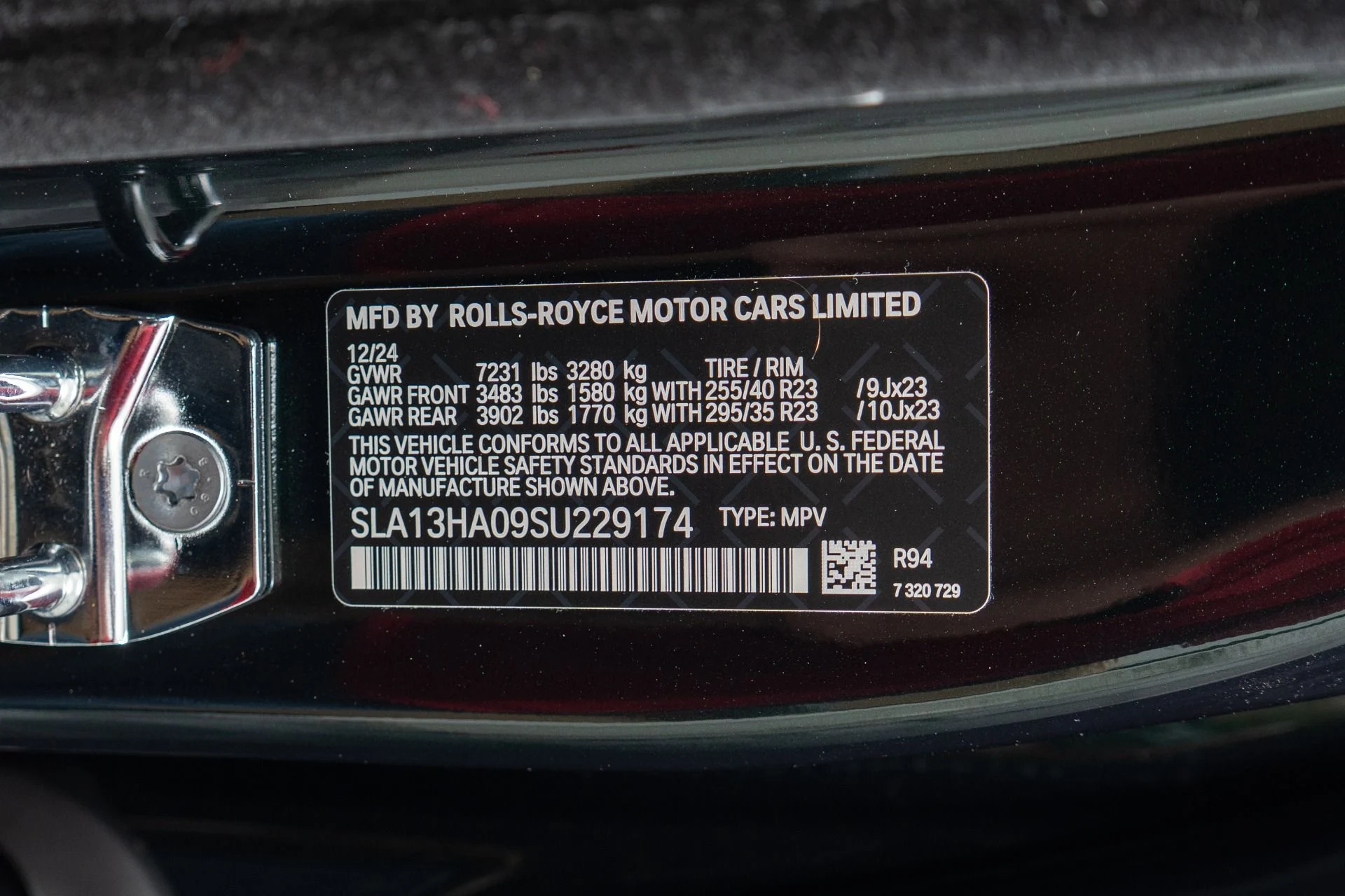 mph019_2023756618_Used_2025_Rolls_Royce_Cullinan_1773778505_198f026d0e