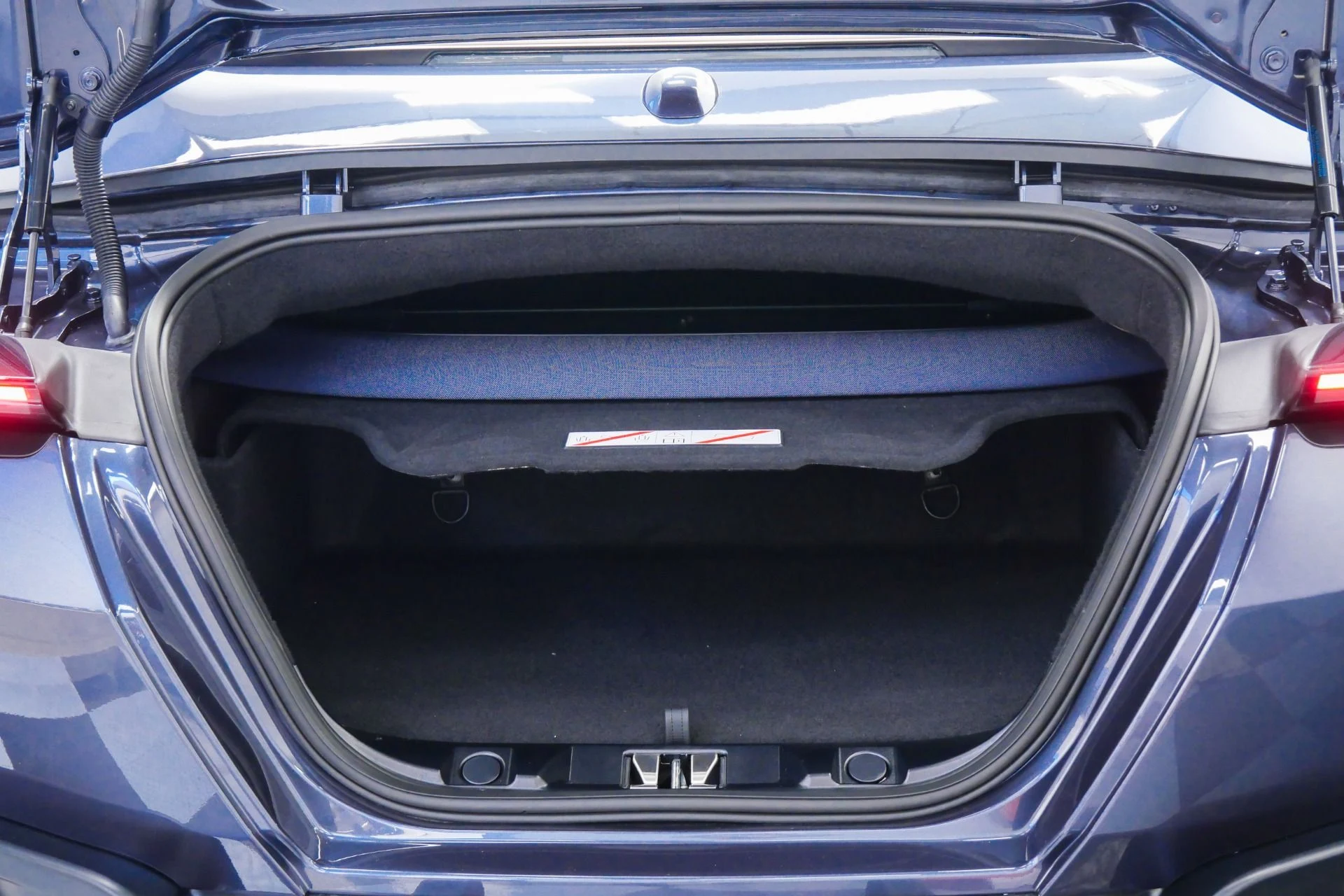 mph019_2025032901_Used_2025_Ferrari_Roma_Spider_As_New_Magneride_Suspension_Loaded_with_Tech_Options_1776957266_e3d8a4ac08