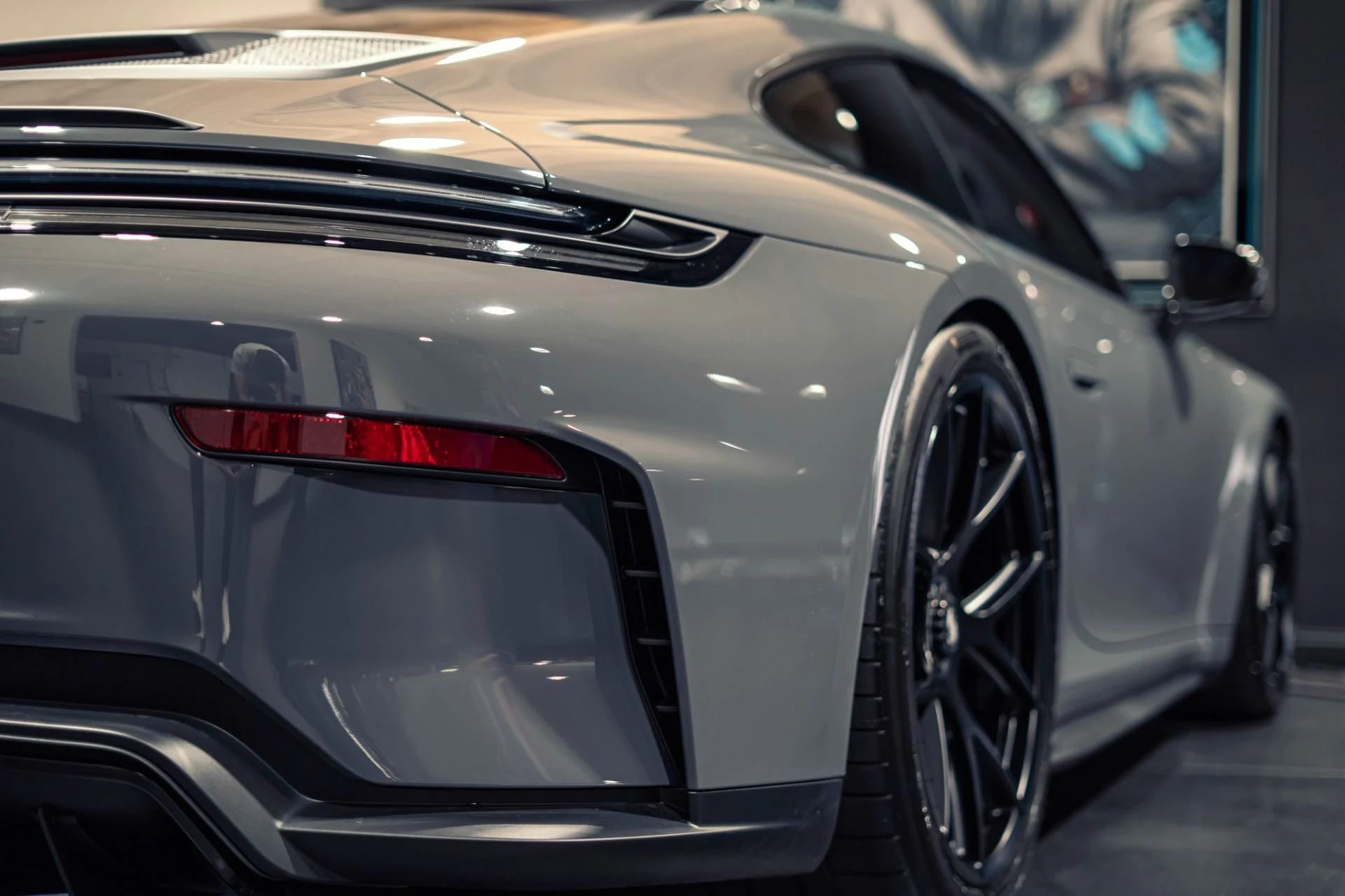 mph019_2026288794_Used_2026_Porsche_911_GT_3_Touring_Lightweight_Package_1776110091_5e3fedb571