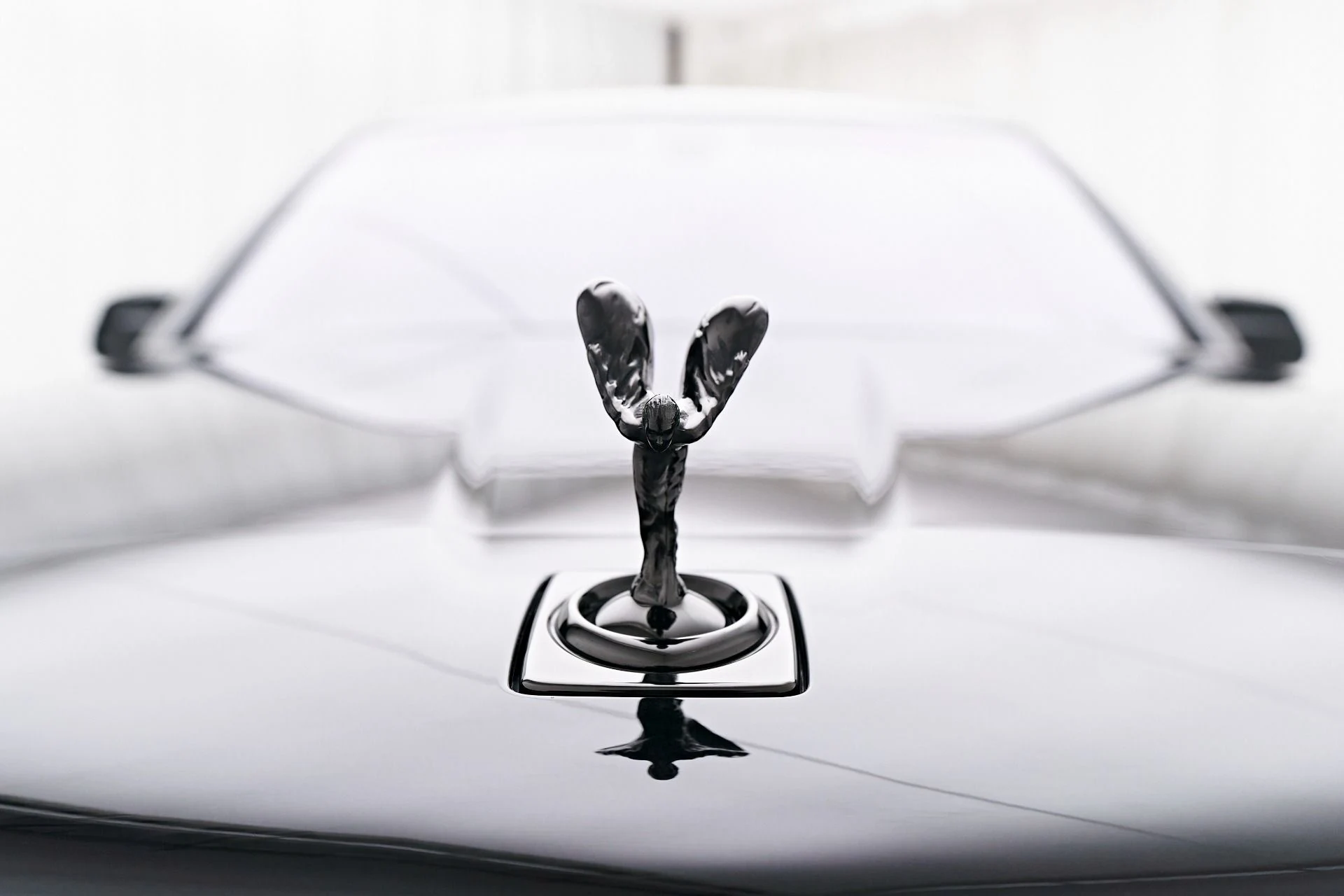 mph019_2027333245_Used_2022_Rolls_Royce_Cullinan_Base_1679686724_554c87b4ba