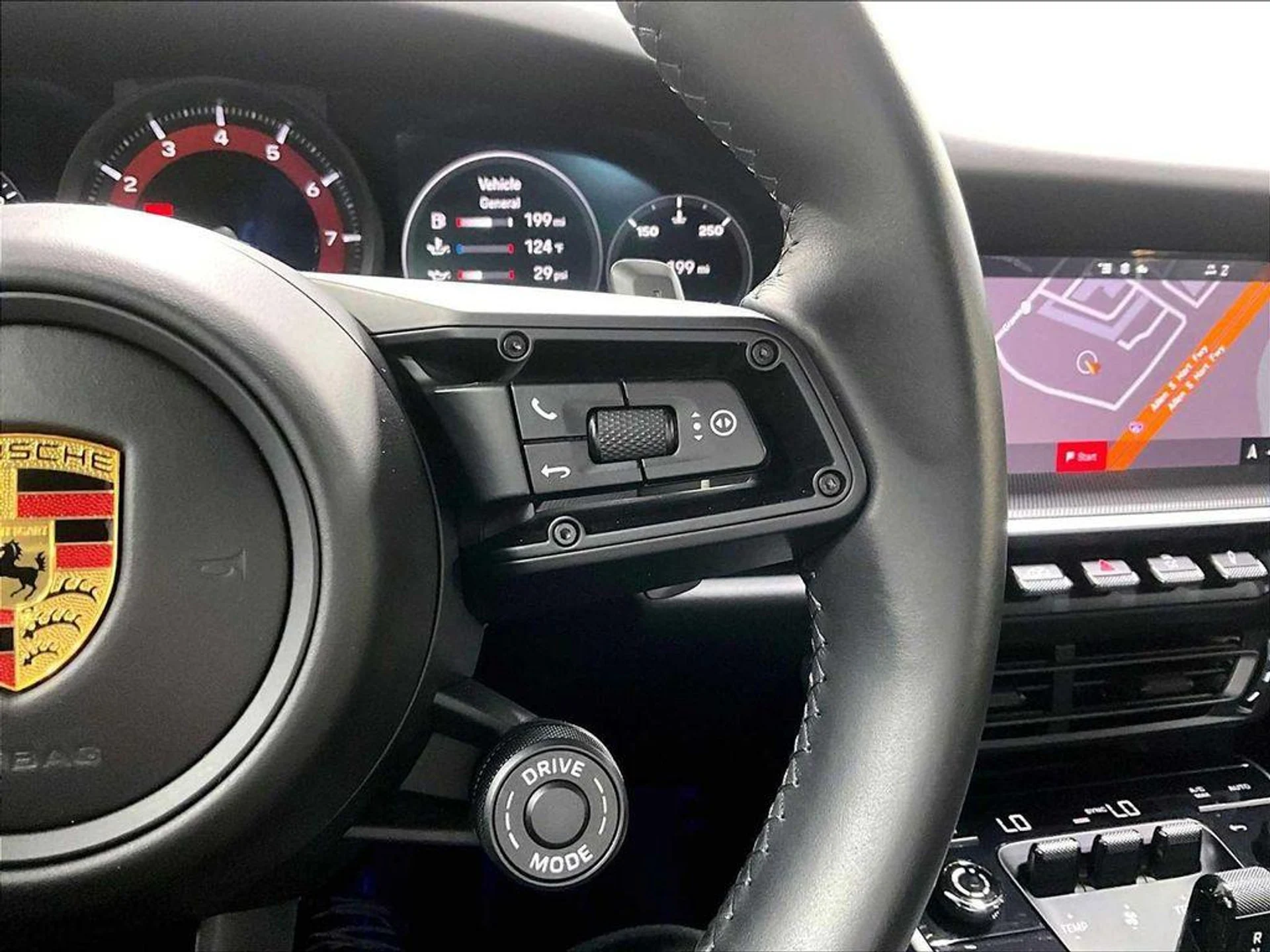 mph019_2028113114_w_Ym8b_Xme9_U709_UP_1_Jm_Kks0eb_Rk_Q_2f7eb08975