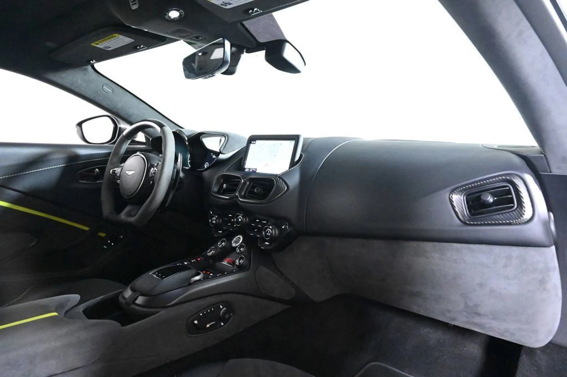 mph019_2030867700_used_2023_aston_martin_vantage_f1edition_11350_23029594_20_1024_6e291a1d6f