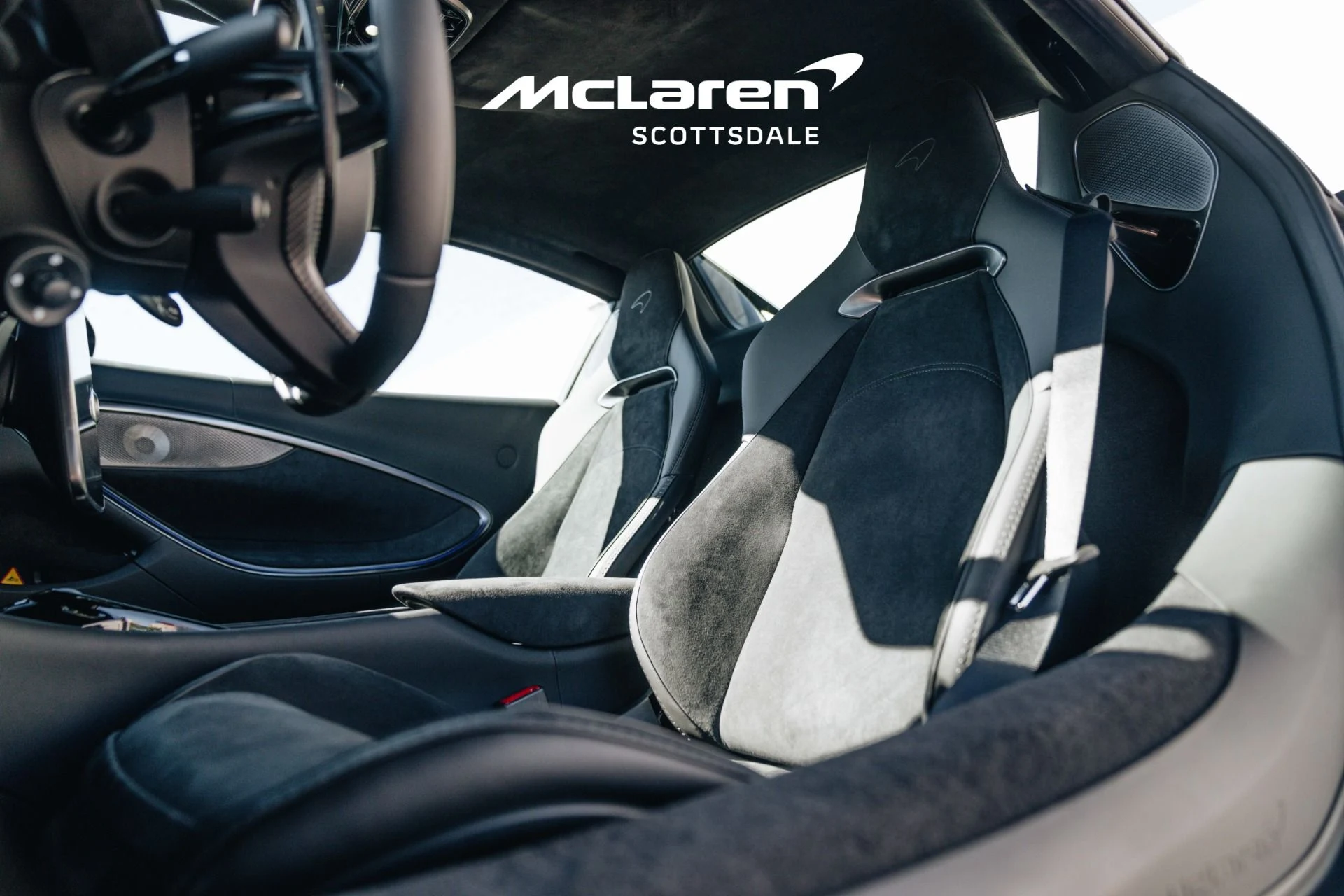 mph019_2033928373_Used_2025_MCLAREN_ARTURA_Performance_1731367172_15a7bc70a7