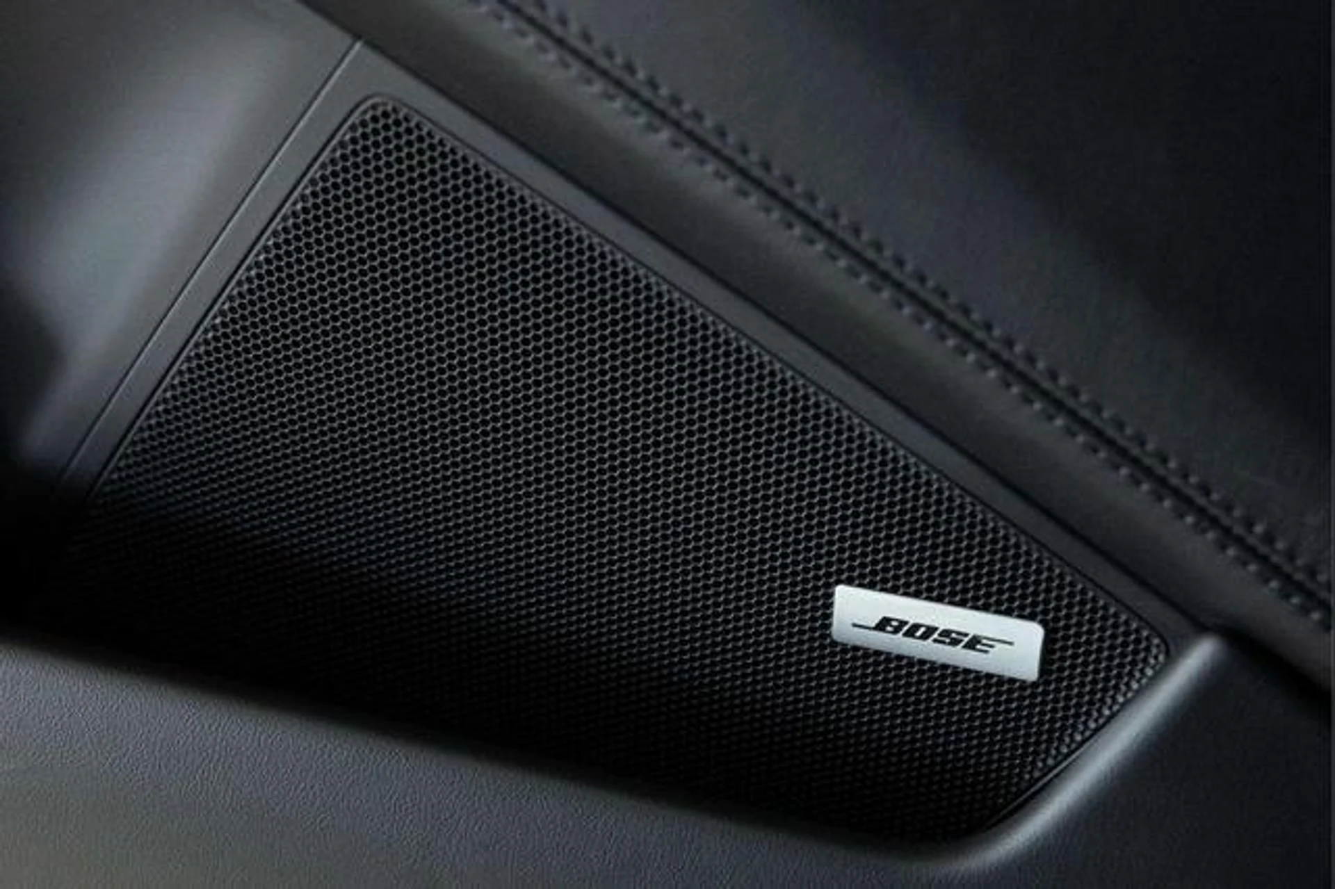 mph019_20343645_L_Lnz_F_Cr90_GQC_Wz_Scwwa6_C_EEM_9c_9b4de720f2