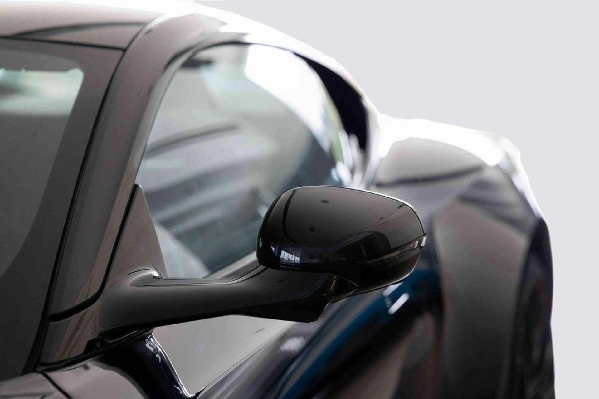 mph019_203526847_G5_Z5gd_Xdgpeq_XM_Do_Kc_G_Ldr_TFUA_ac37767e1c