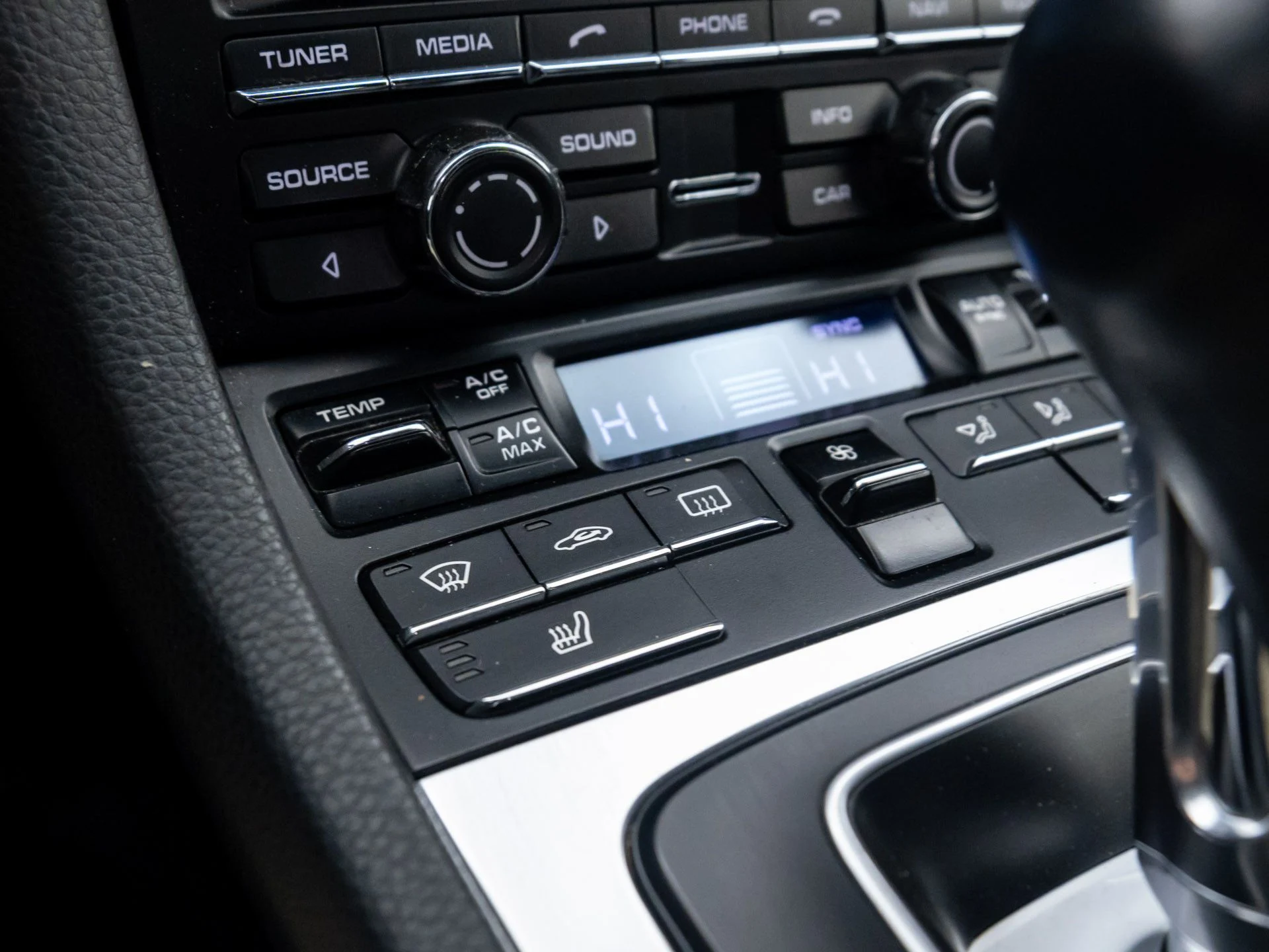 mph019_2042049203_8be452ed2e9677ca8cb1f25b99b43146x_b638d4baf1