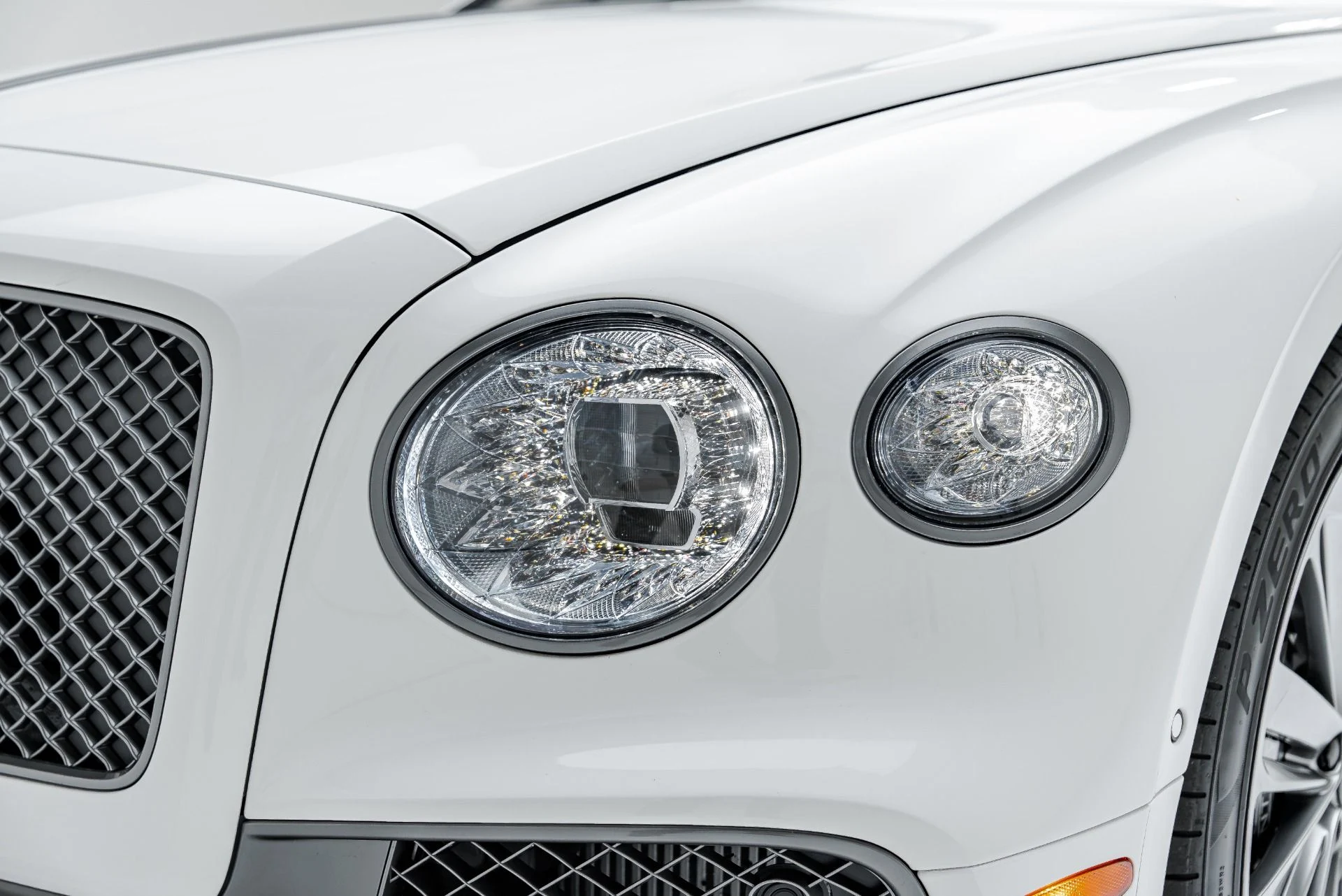 mph019_2044250147_Used_2024_Bentley_Flying_Spur_Speed_1793378268_314ae1199c