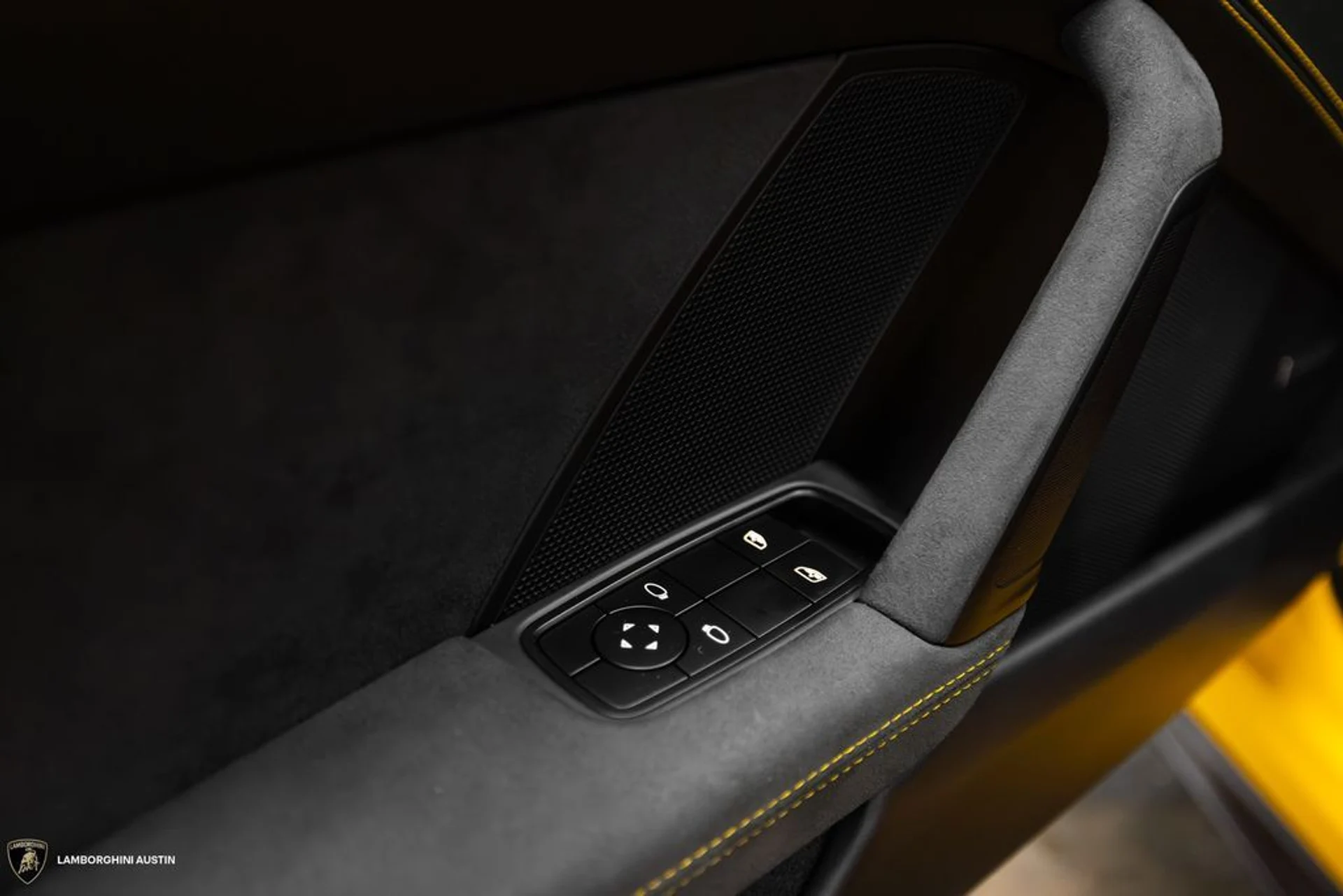 mph019_2047098625_1b7b2c735fac8429c1d7538a1fcae22bx_df971ee5a8