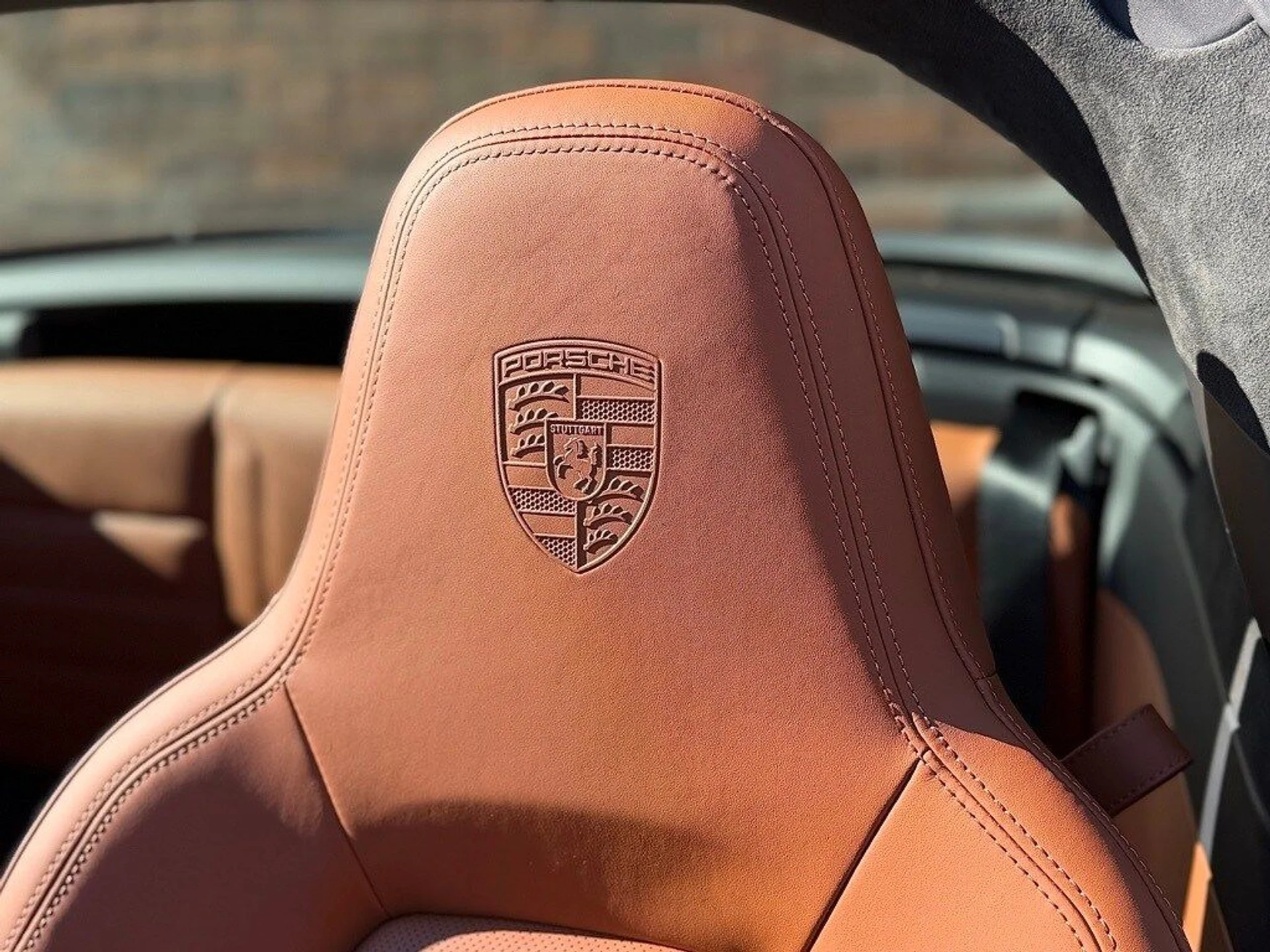 mph019_2053871693_8cee4b184db98eed7b51b320c56ae39bx_2c798fc716