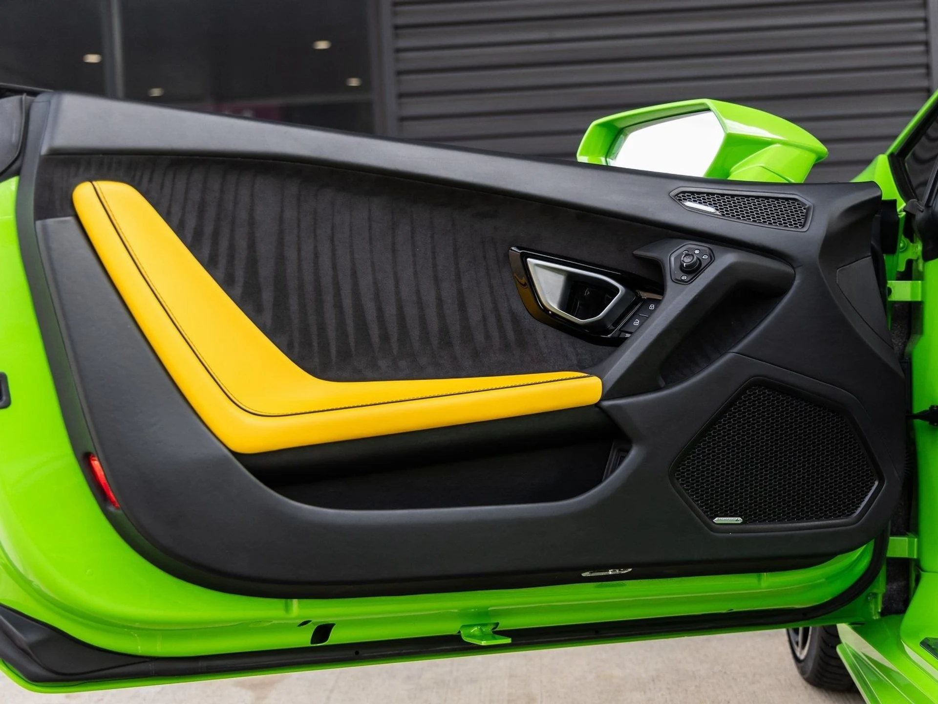 mph019_2054764394_20_19229e7c30