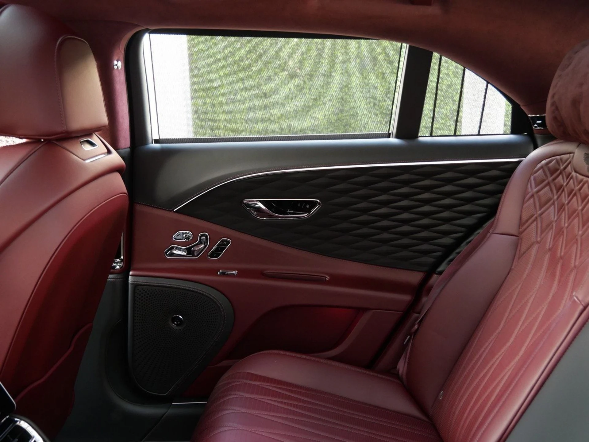 mph019_2056055420_9d53e8cf7a75f41b87992bc101baf3afx_e6fbc68492